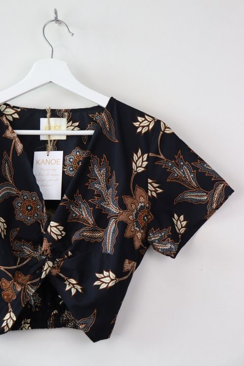 batik-twisted-front-top32
