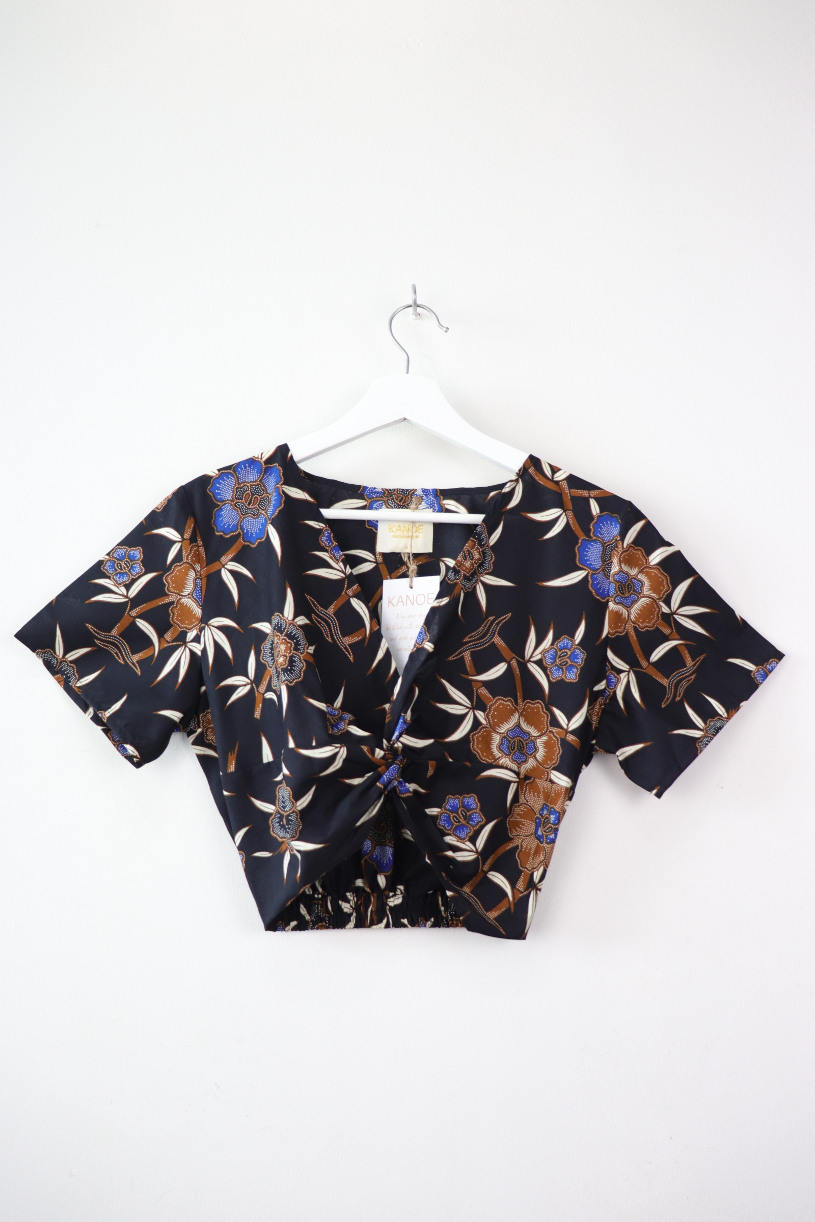 Twisted Front Batik Top - Fleur Twist (Blue)
