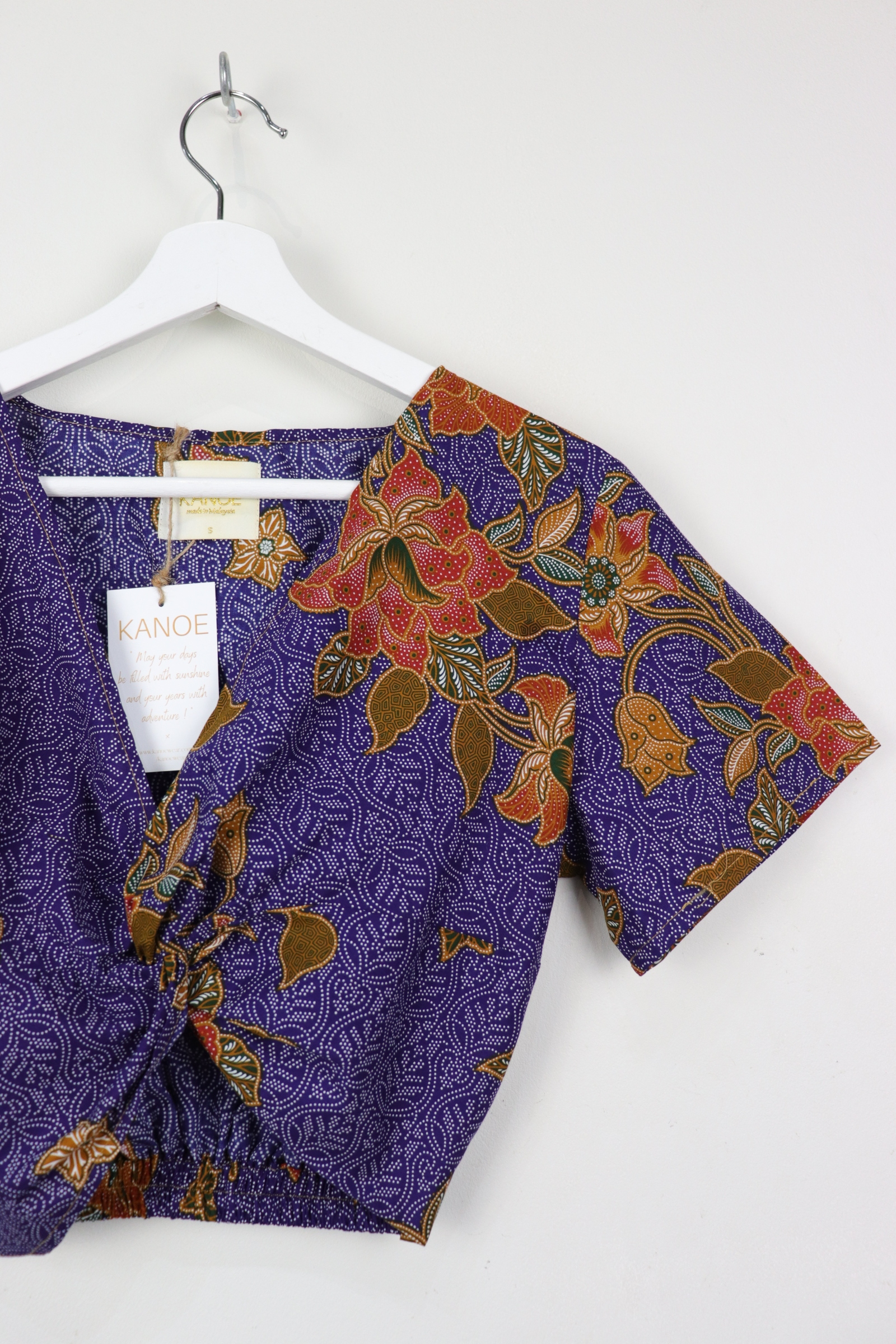 Twisted Front Batik Top - Ocean Lover 