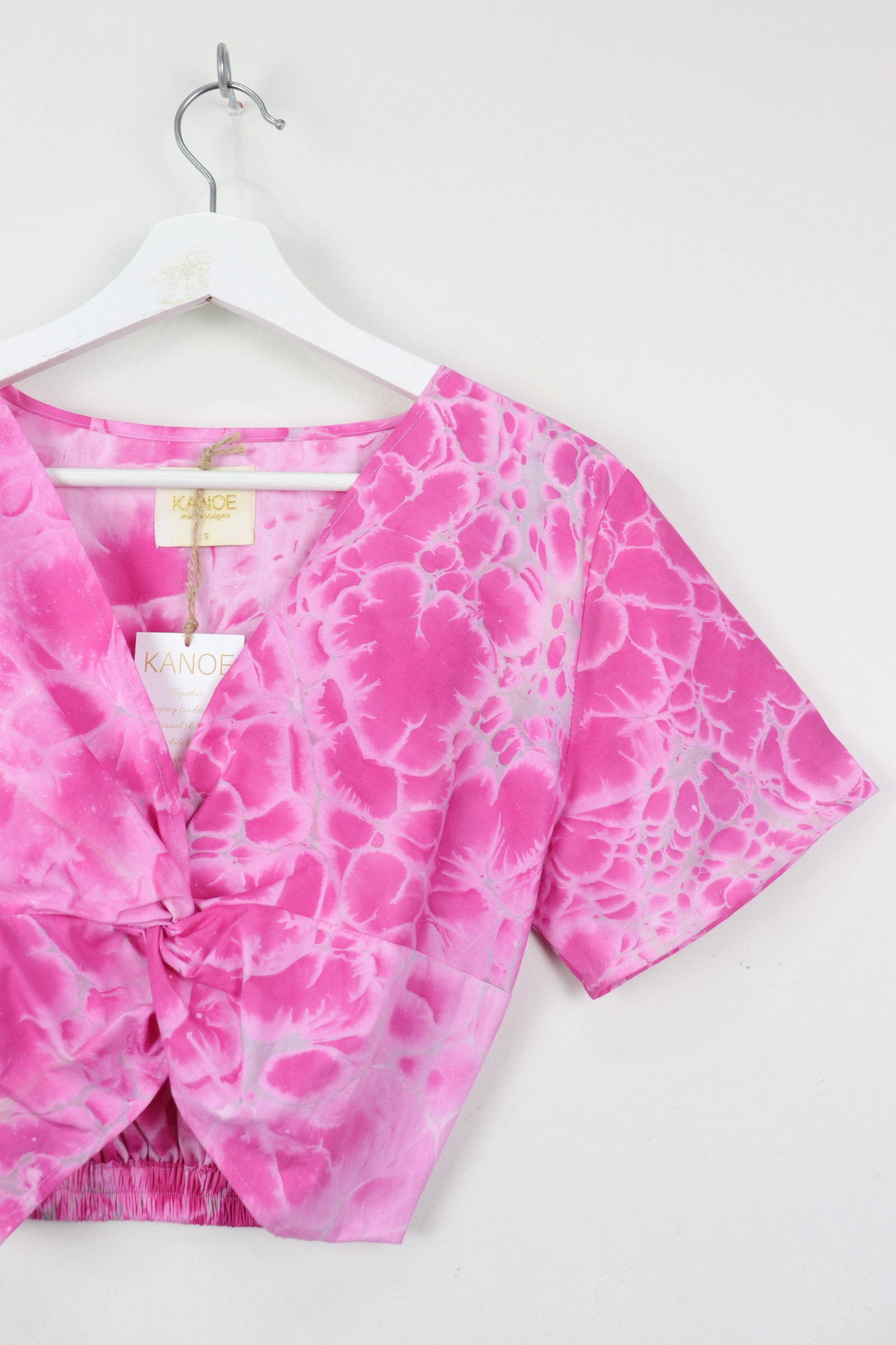HandMarbled Twisted Top - Cutie Pie