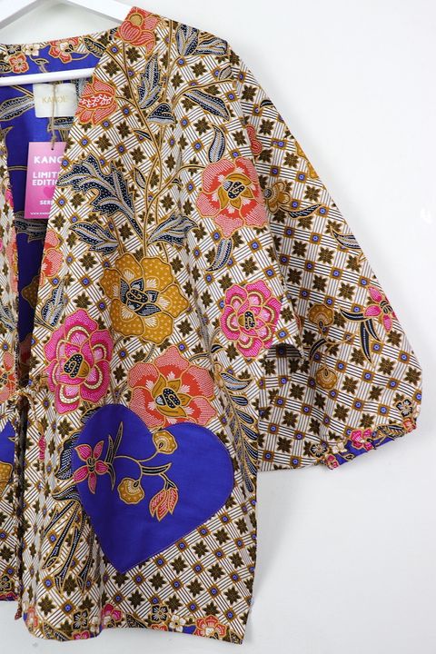 kimono signature heart pockets 23