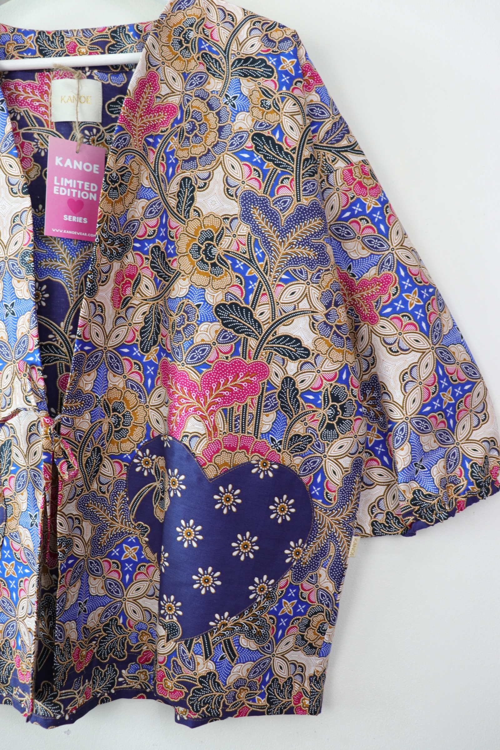 Kimono Signature Heart Pockets - Dewdrop Dazzle