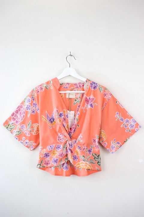 batik-handmade-twisted-front-mandarin-top1