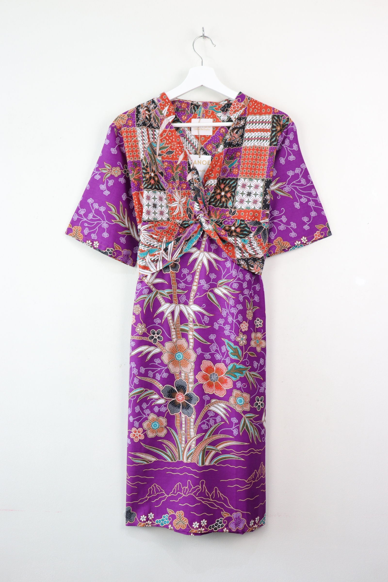 Twisted Front Dress w/ mandarin collar - Fei Flora