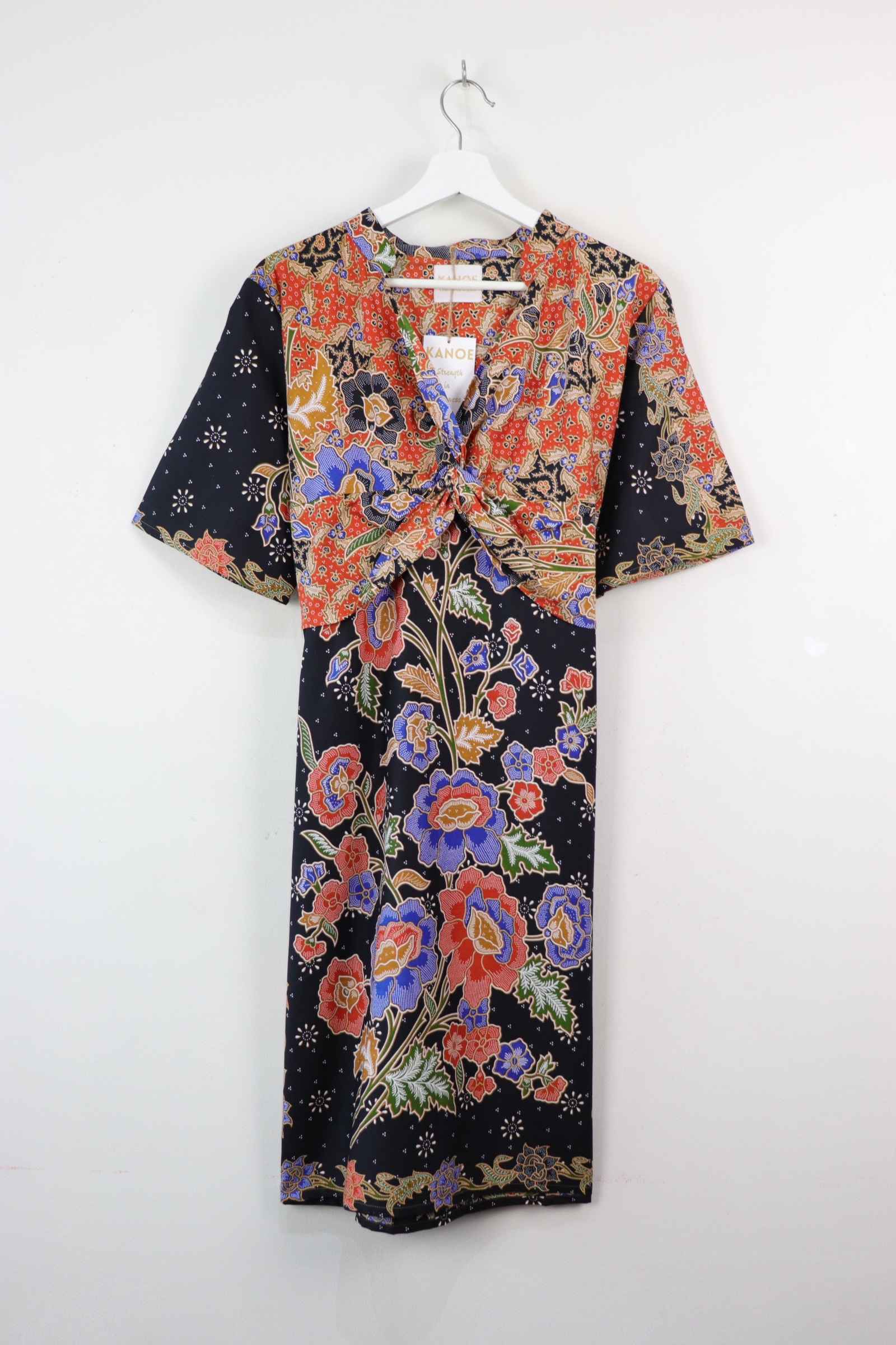 Twisted Front Dress w/ mandarin collar - Fei Tigress