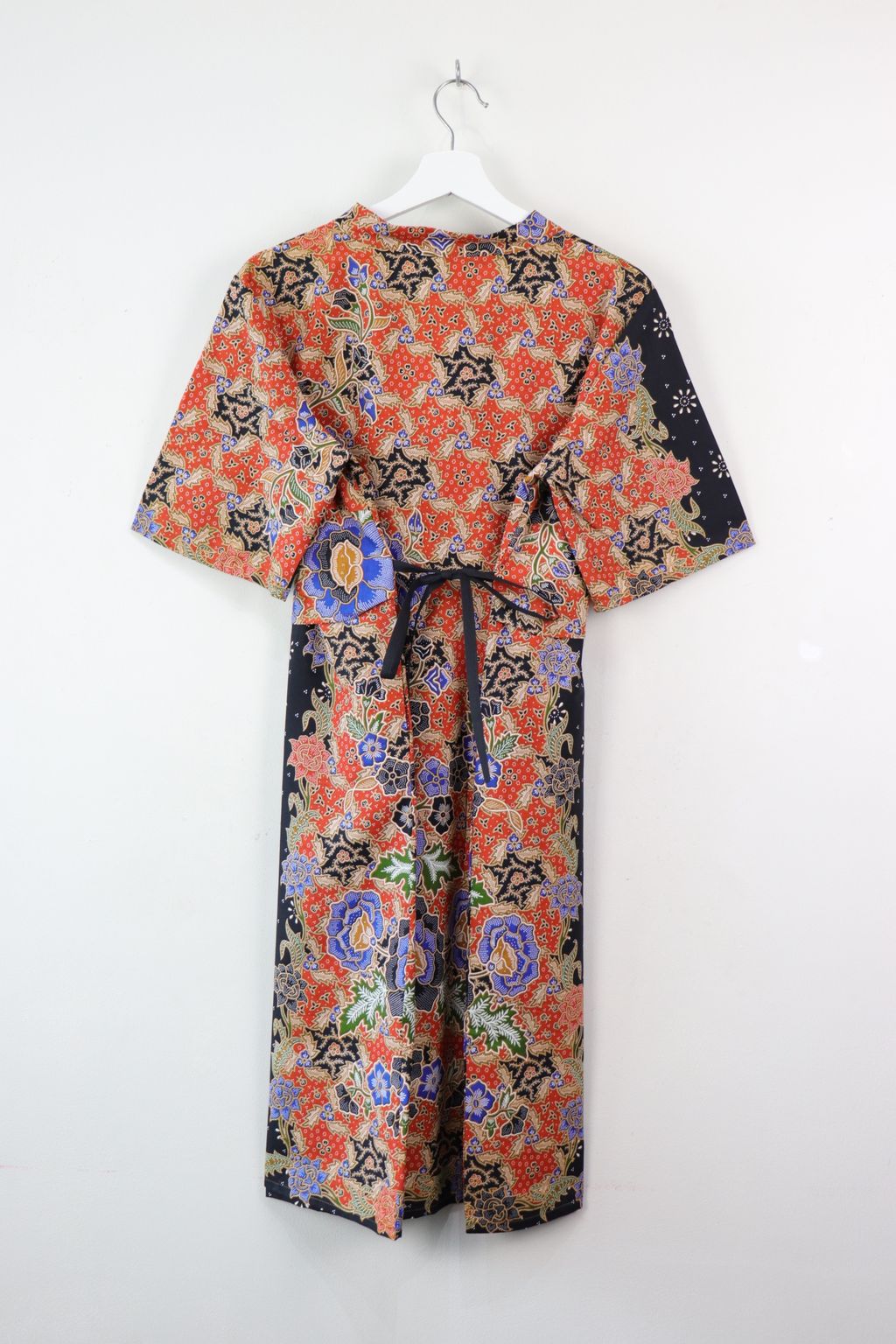 batik-twisted-front-dress45