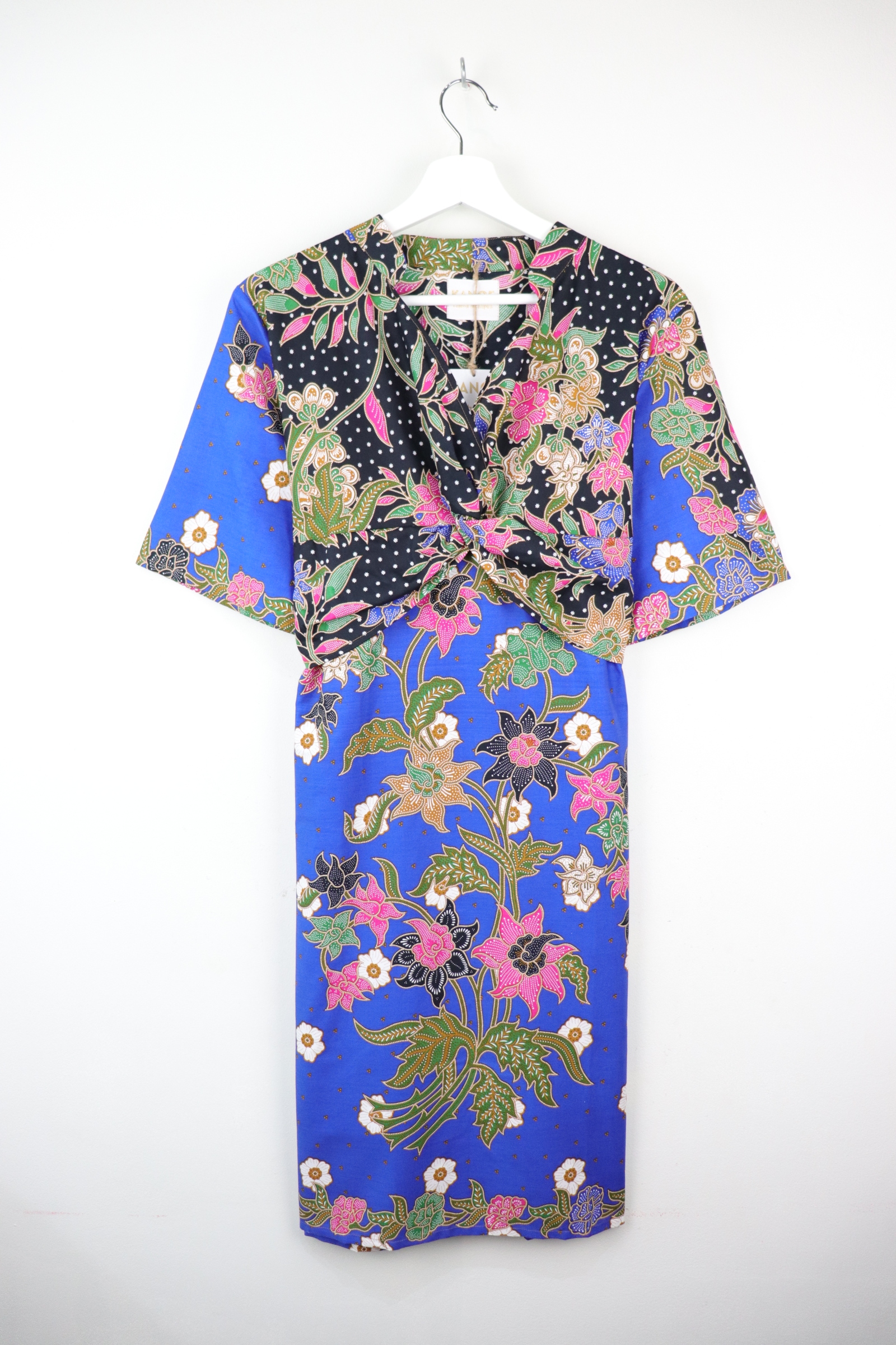 Twisted Front Dress w/ mandarin collar - Fei Lilah