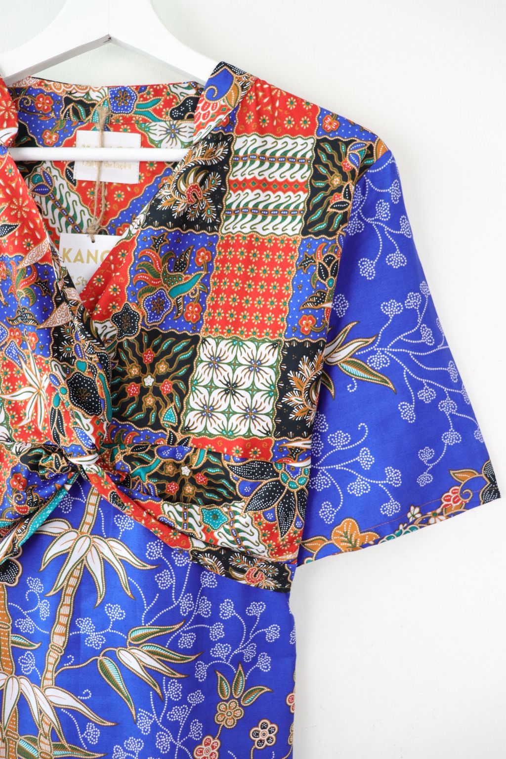 batik-twisted-front-dress140