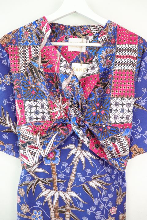 batik-twisted-front-dress159