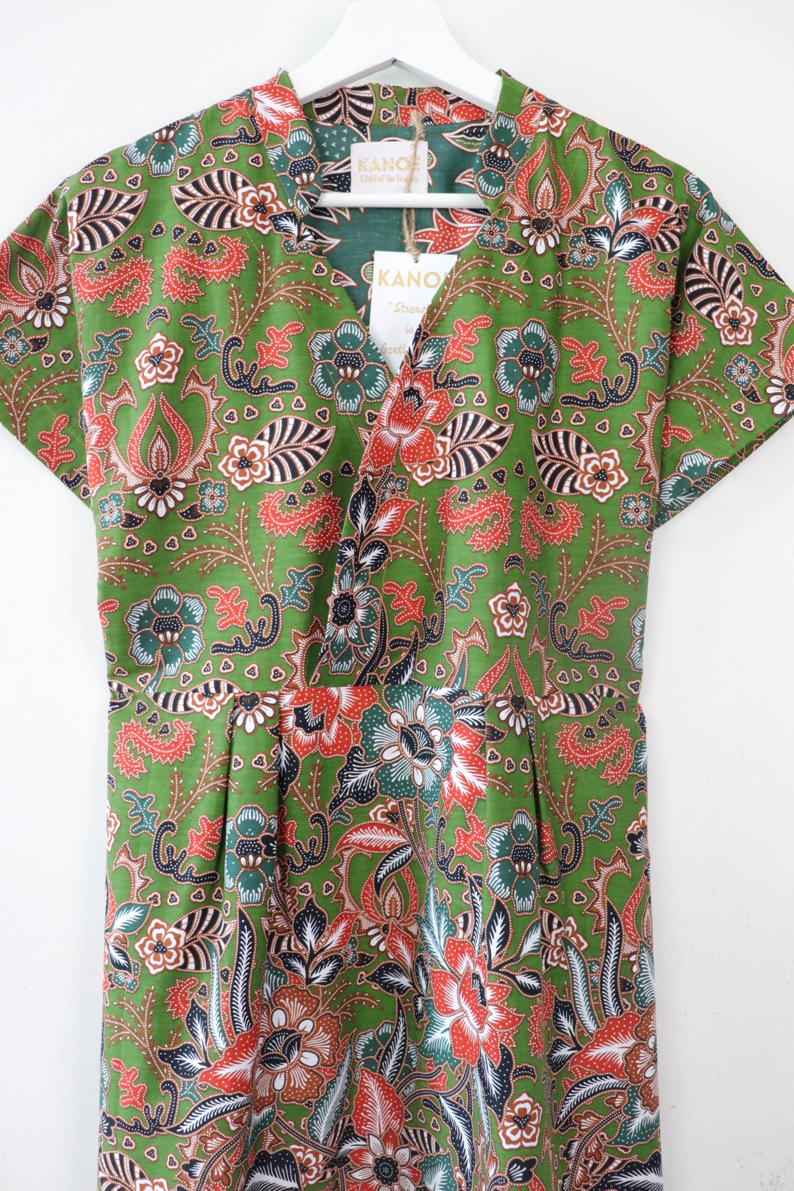 Kimono wrap dress w/ mandarin collar - Courageous Clover