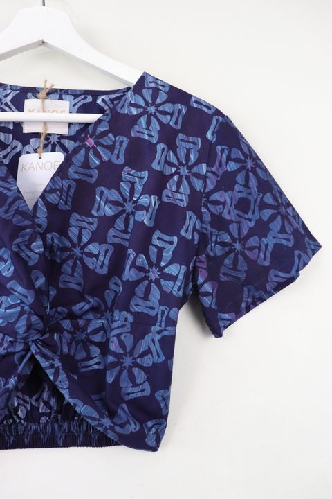 handmarbled-twisted-top-A37