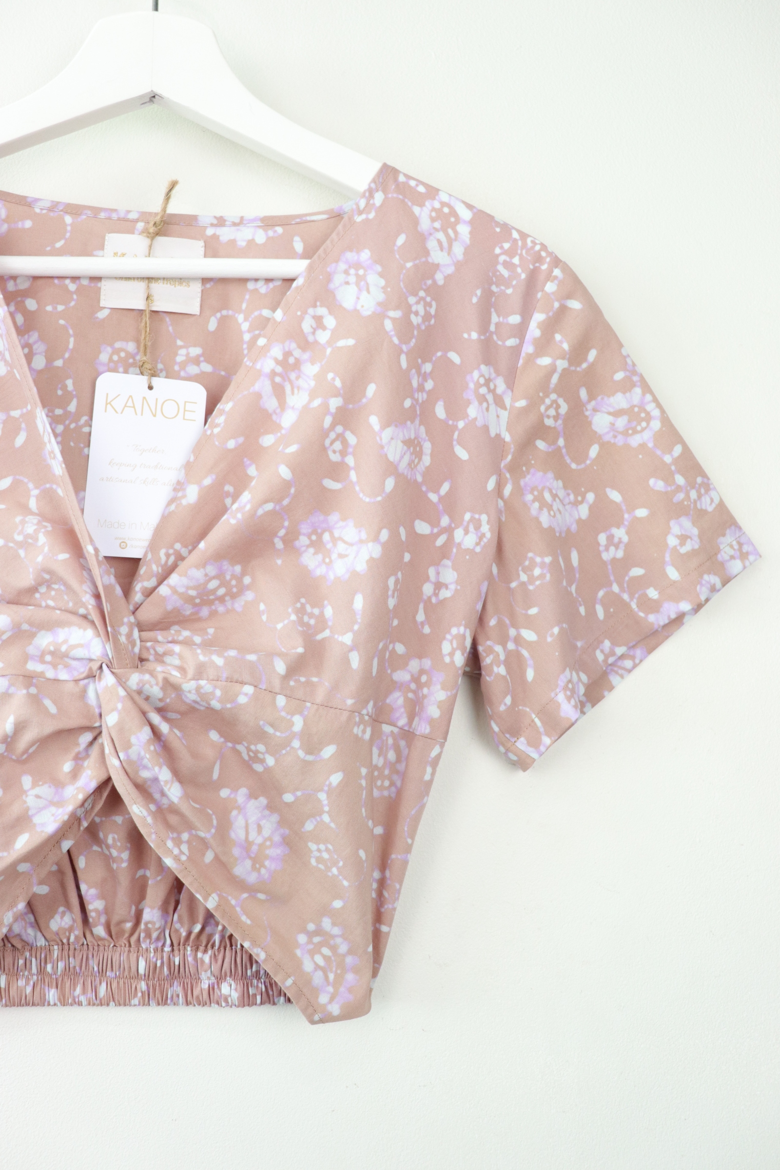 HandStamped Twisted Top - Sandy Pearl