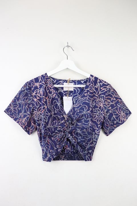 handmarbled-twisted-top-A39