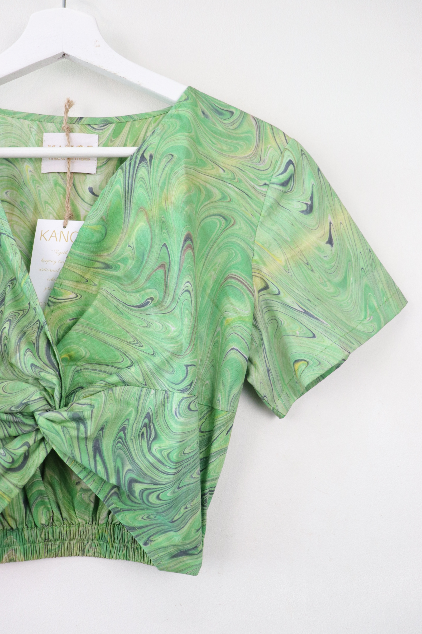 HandMarbled Twisted Top - Green Pea