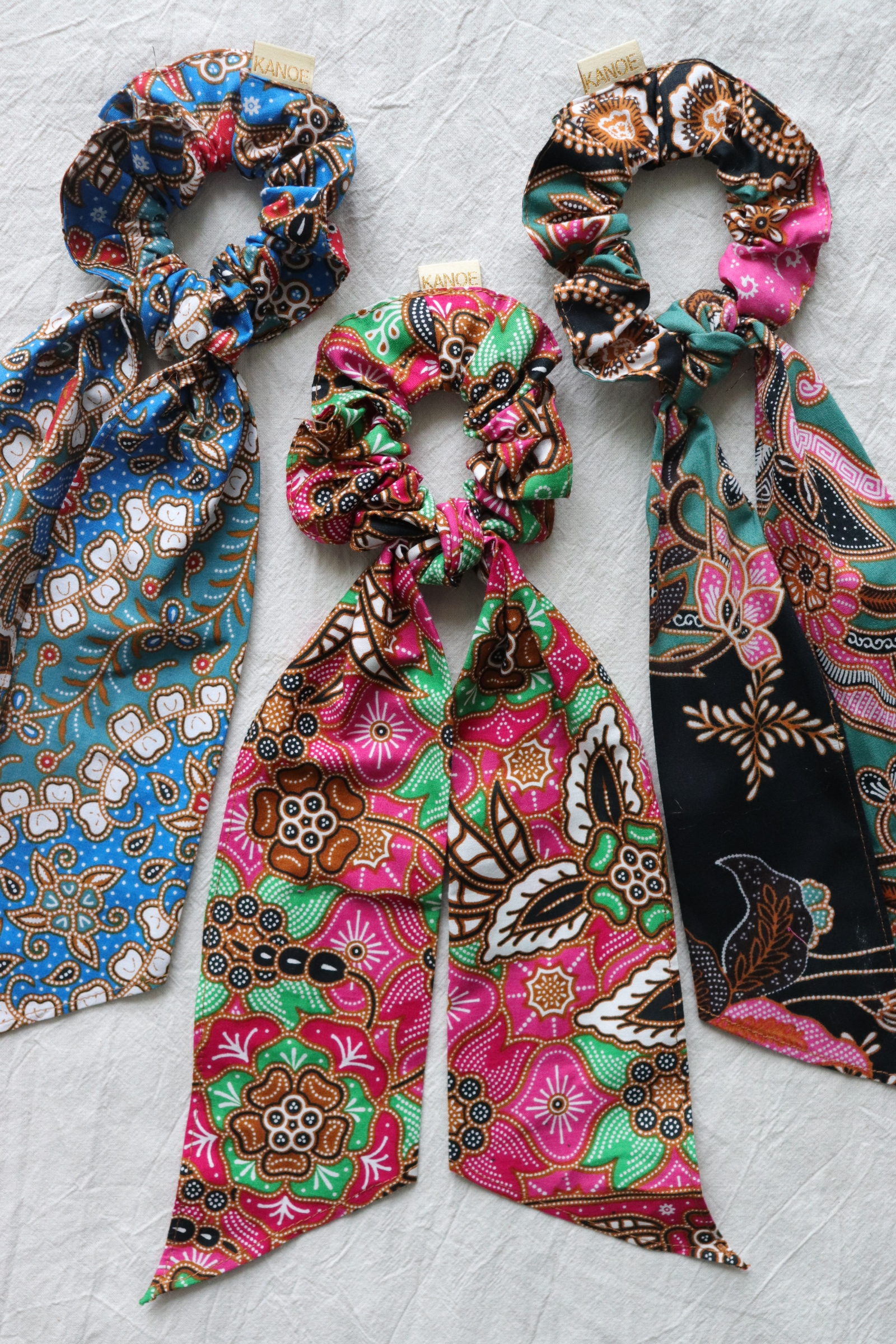 Batik Scrunchie w/ Ribbon [Set of 3] - Colleen