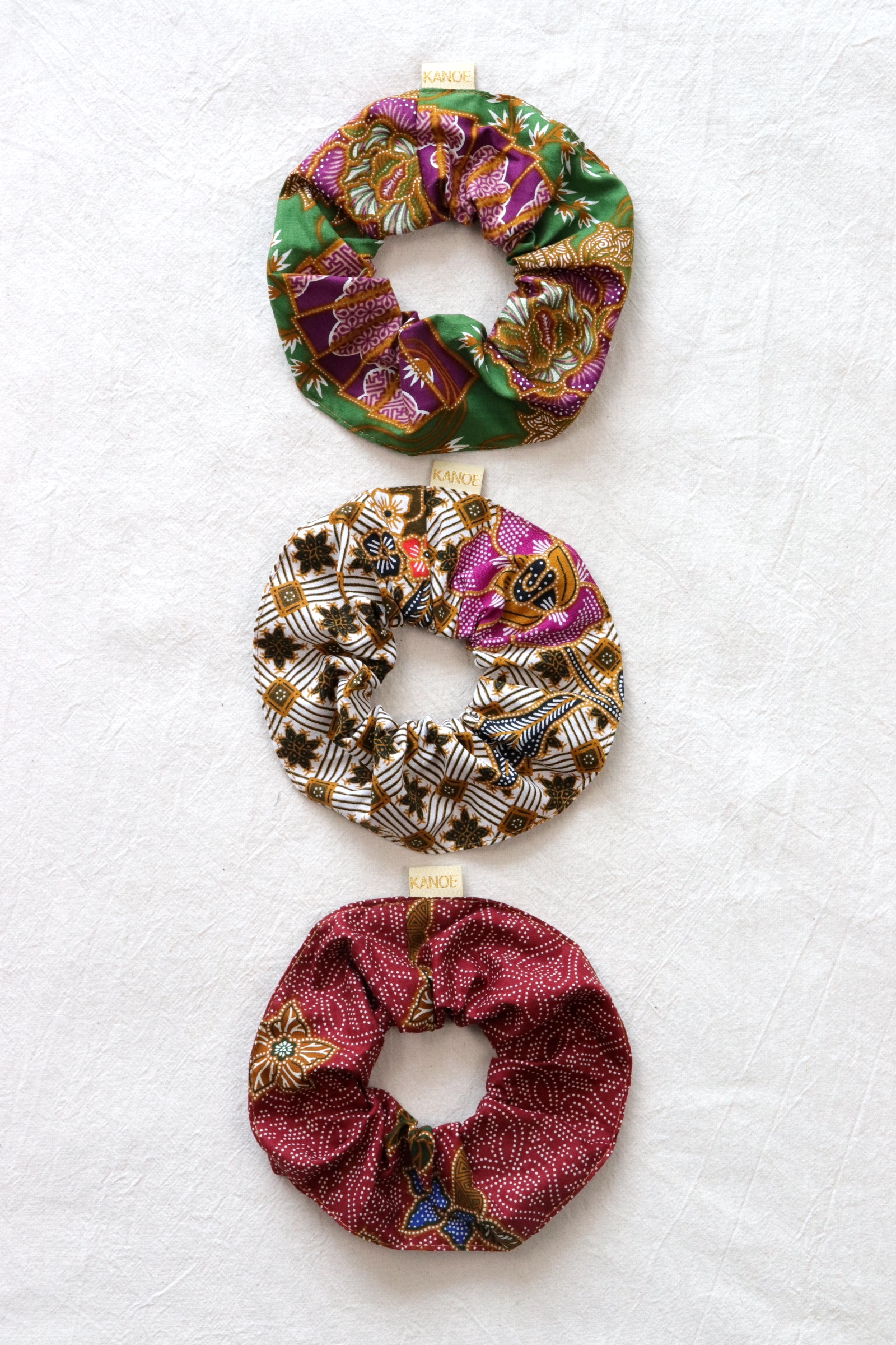 Maxi Batik Scrunchies (Set of 3) - Berry Crisp
