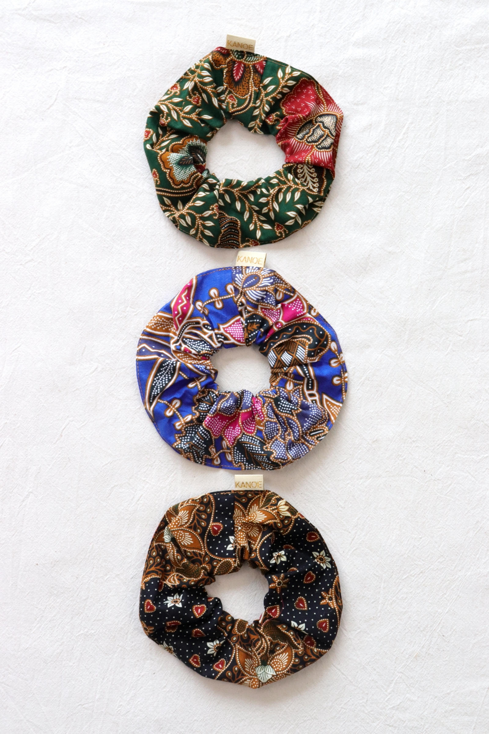 Maxi Batik Scrunchies (Set of 3) - Blackberry Mousse