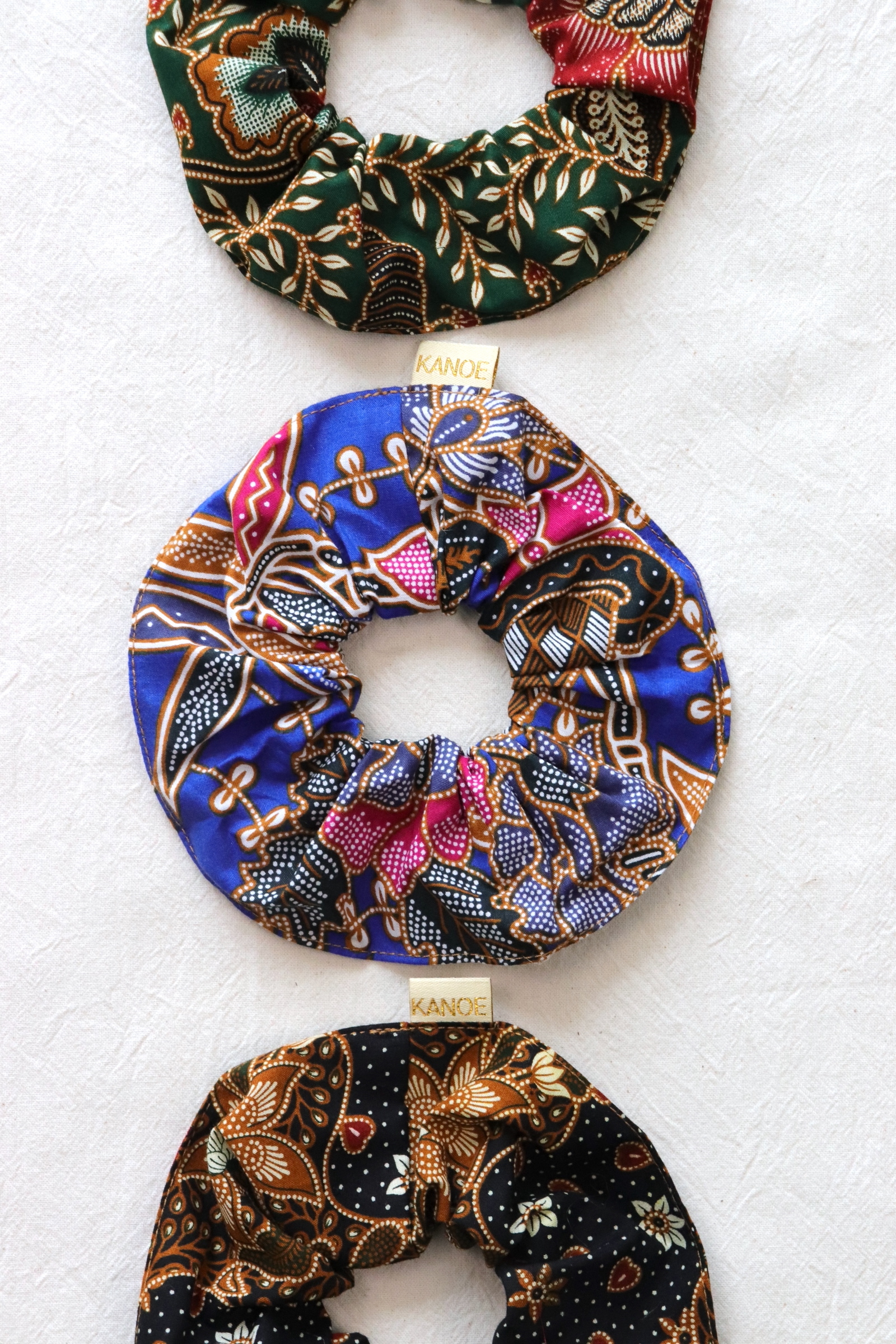 Maxi Batik Scrunchies (Set of 3) - Blackberry Mousse