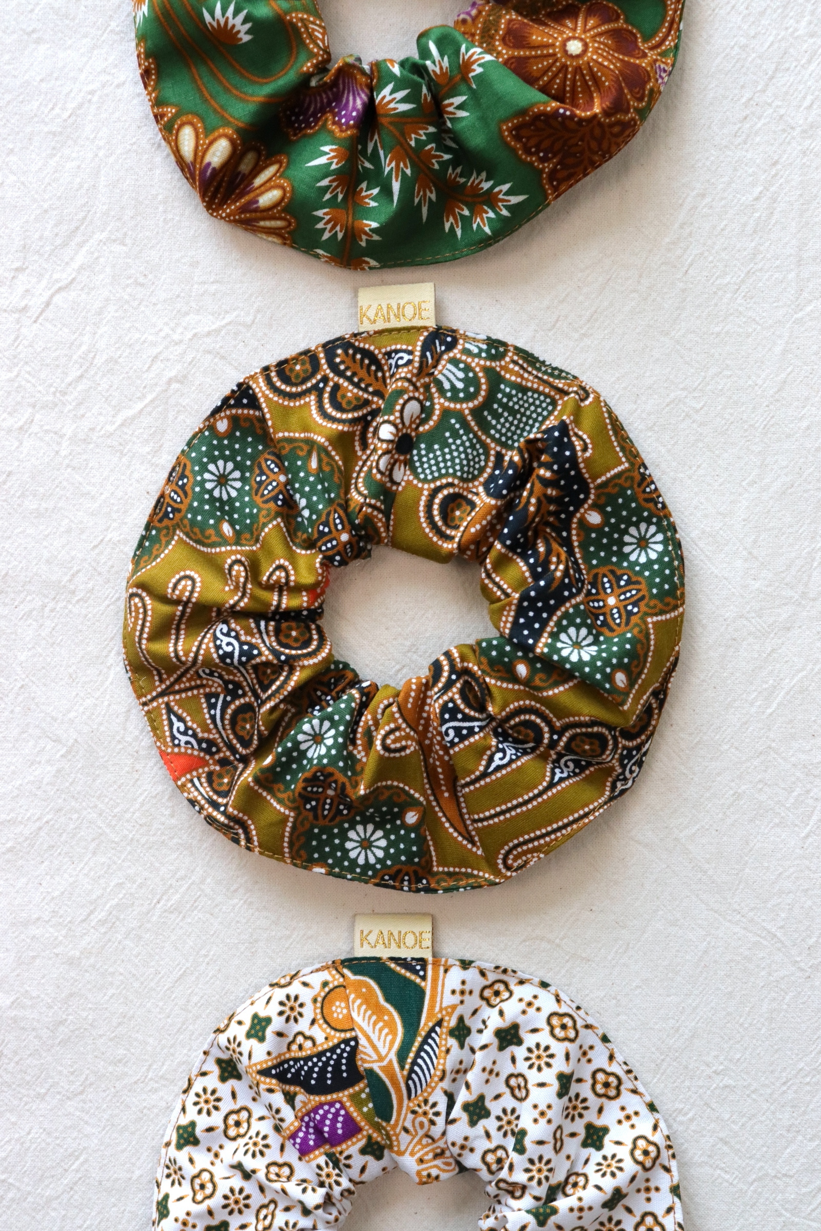 Maxi Batik Scrunchies (Set of 3) - Hojicha Fudge