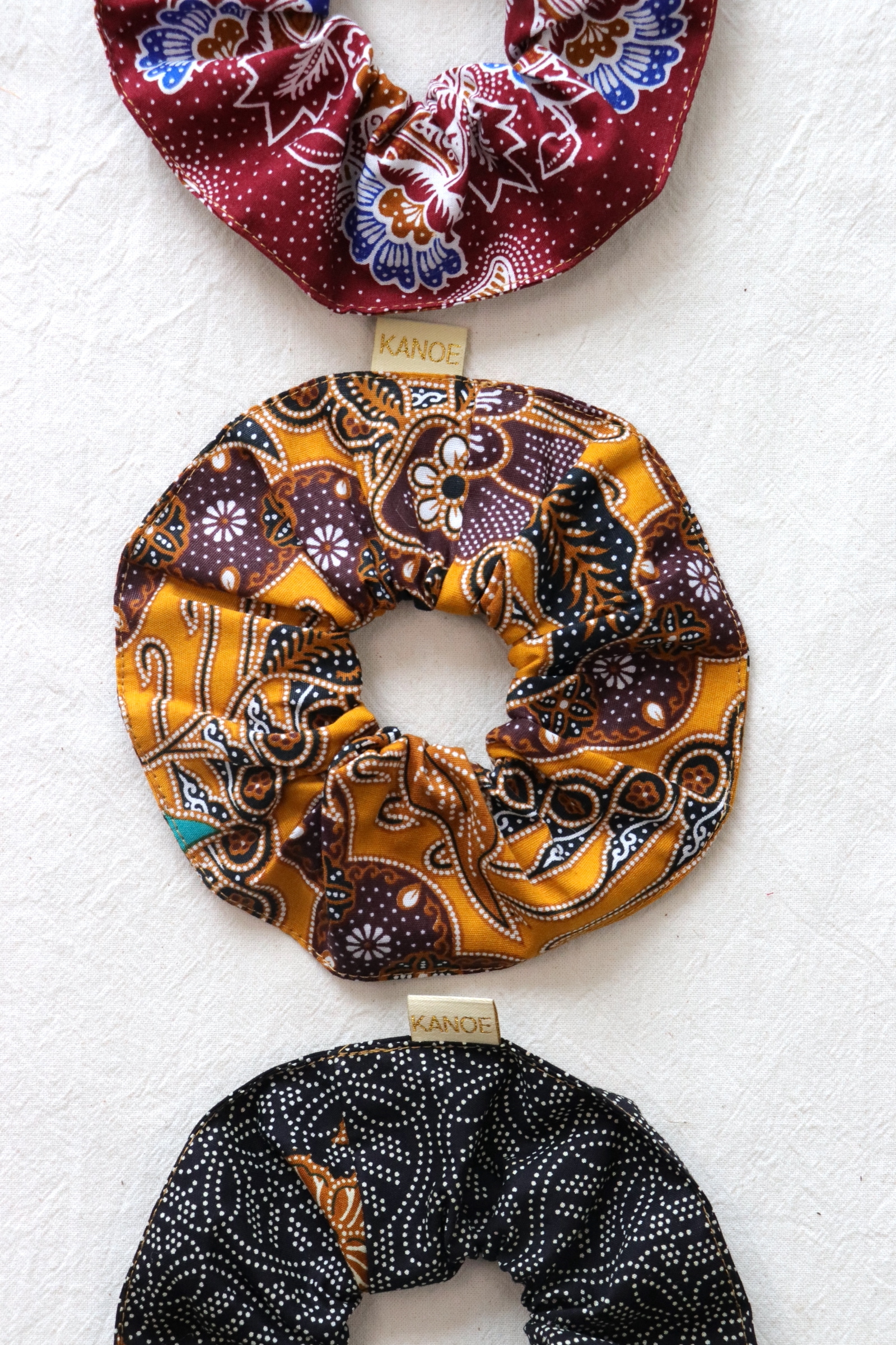 Maxi Batik Scrunchies (Set of 3) - Red Rubies