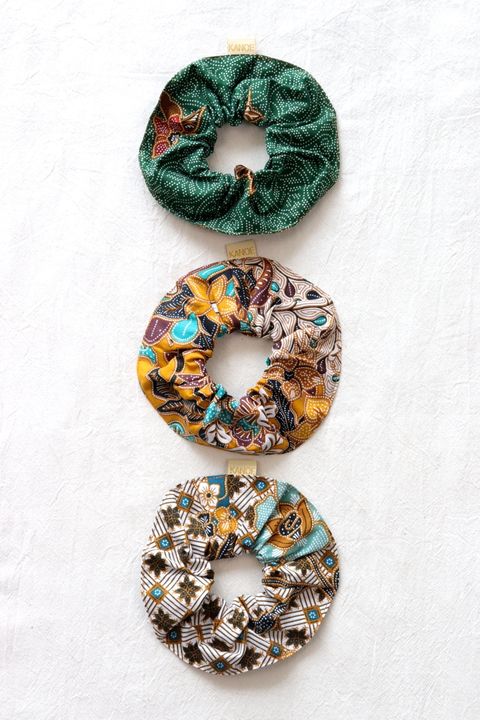 maxi-batik-scrunchies-b11
