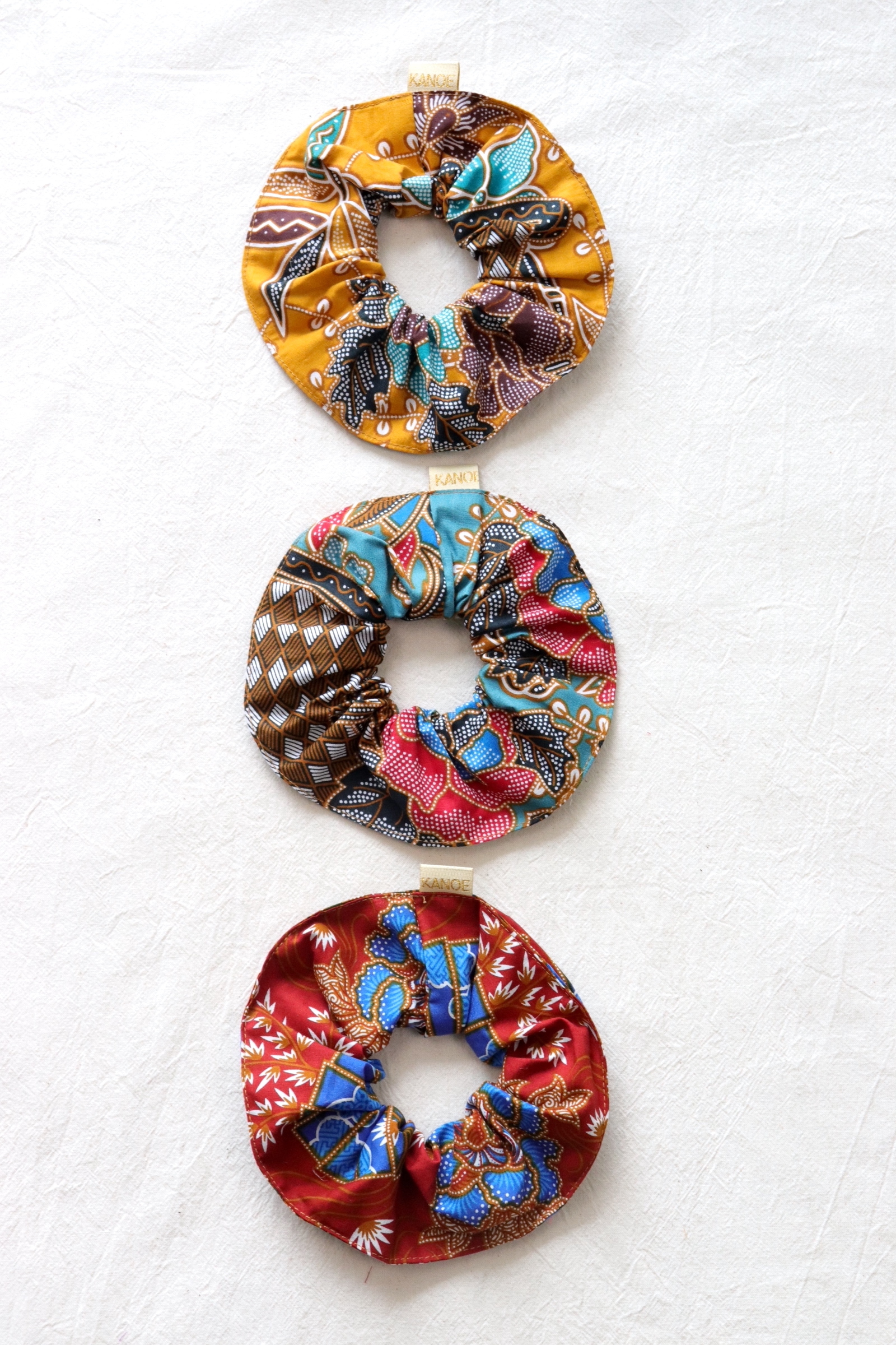 Maxi Batik Scrunchies (Set of 3) -  Strawberry Custard