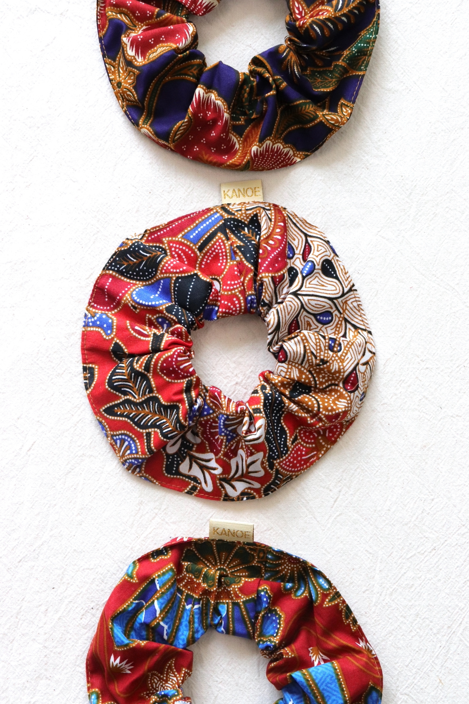 Maxi Batik Scrunchies (Set of 3) - Cherry Macaron