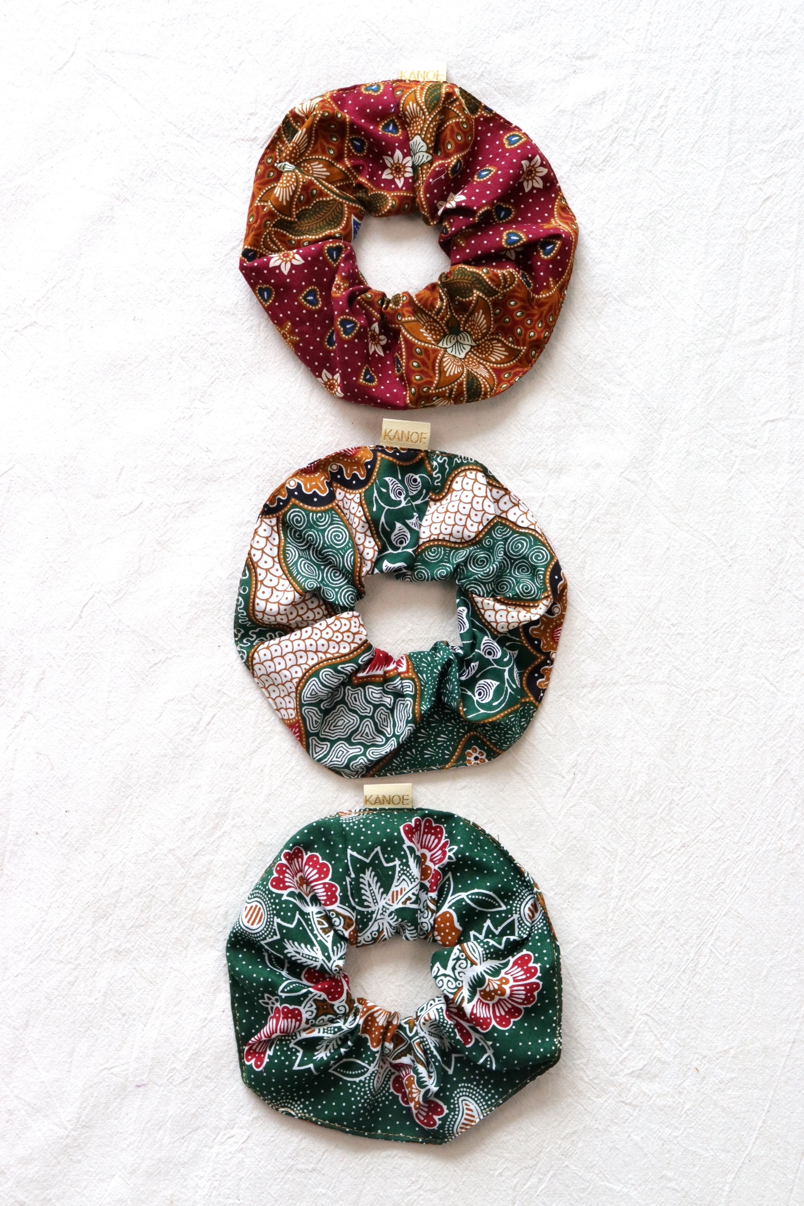 Maxi Batik Scrunchies (Set of 3) - Cranberry Pistachio