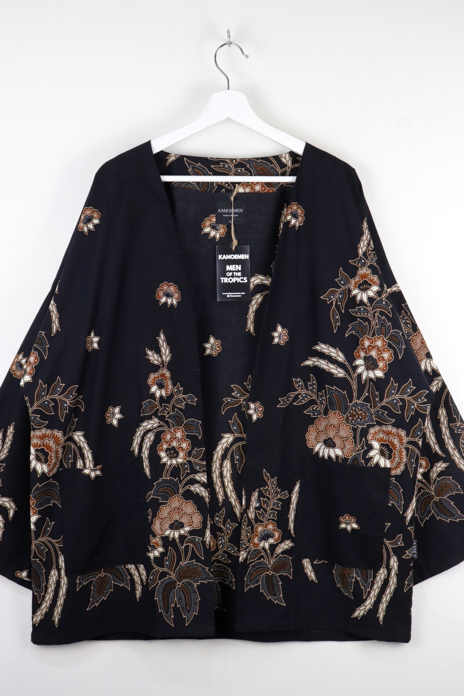KANOEMEN Batik Kimono Basic - Black Lotus