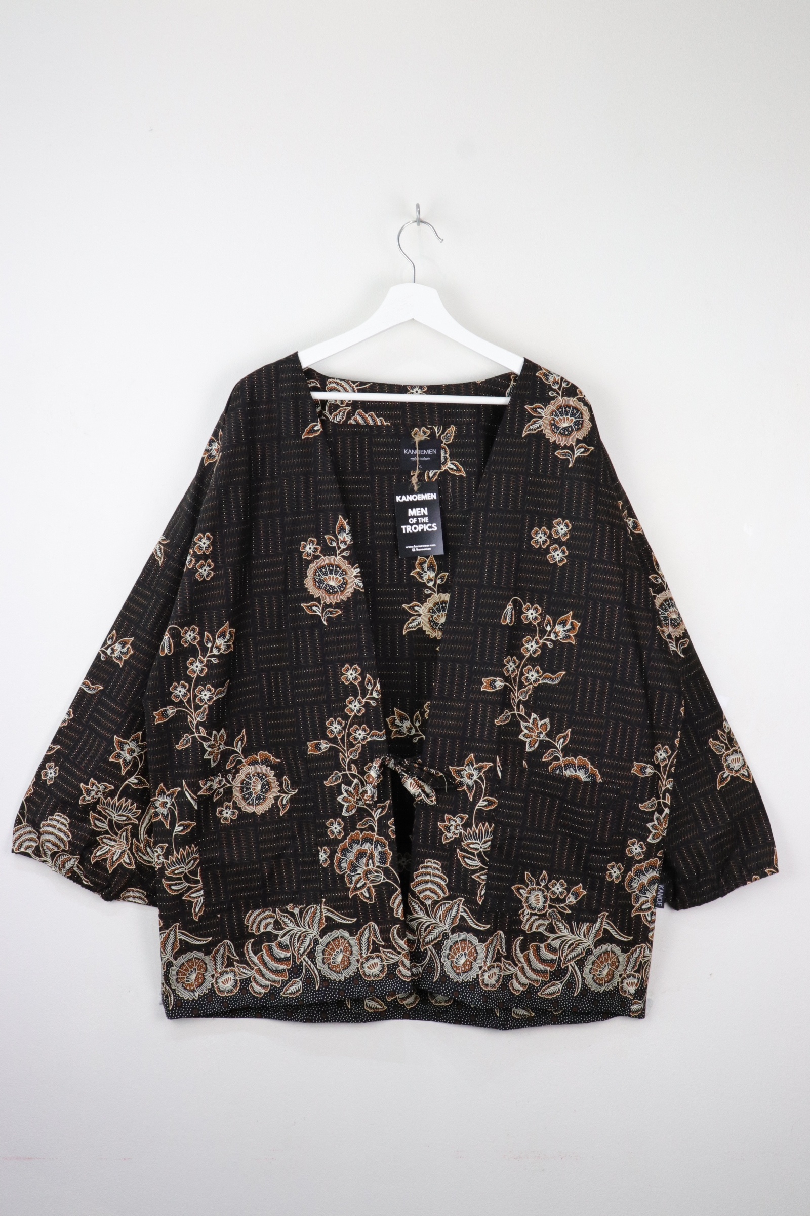 KANOEMEN Batik Kimono Signature - Black Tea