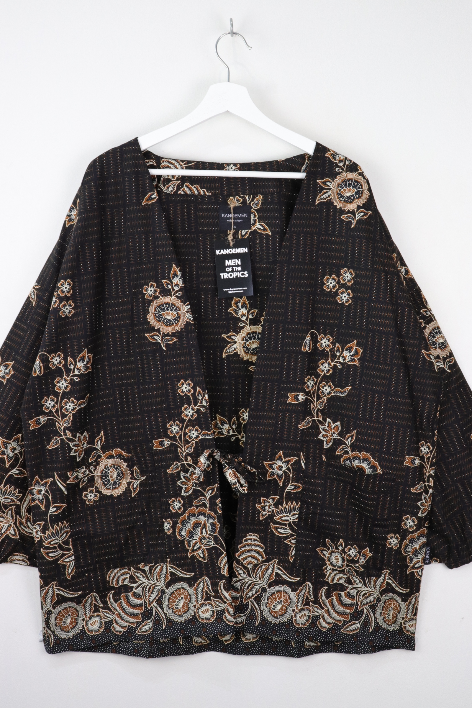 KANOEMEN Batik Kimono Signature - Black Tea