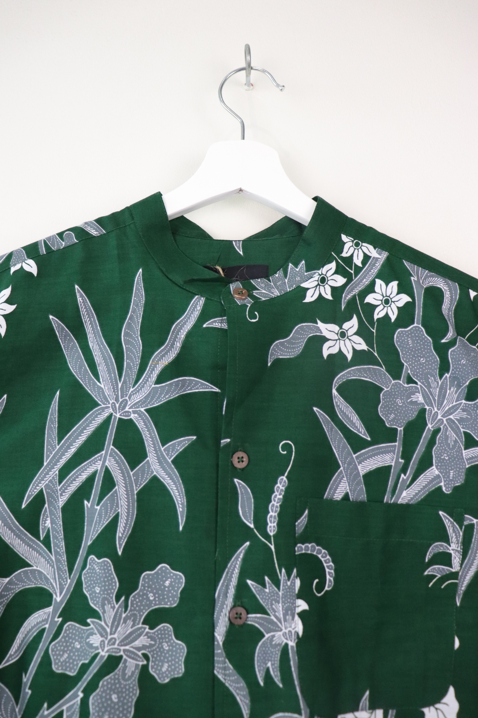 KANOEMEN Stand Collar Batik Shirt - Lime Tree  [ New Fit ] 