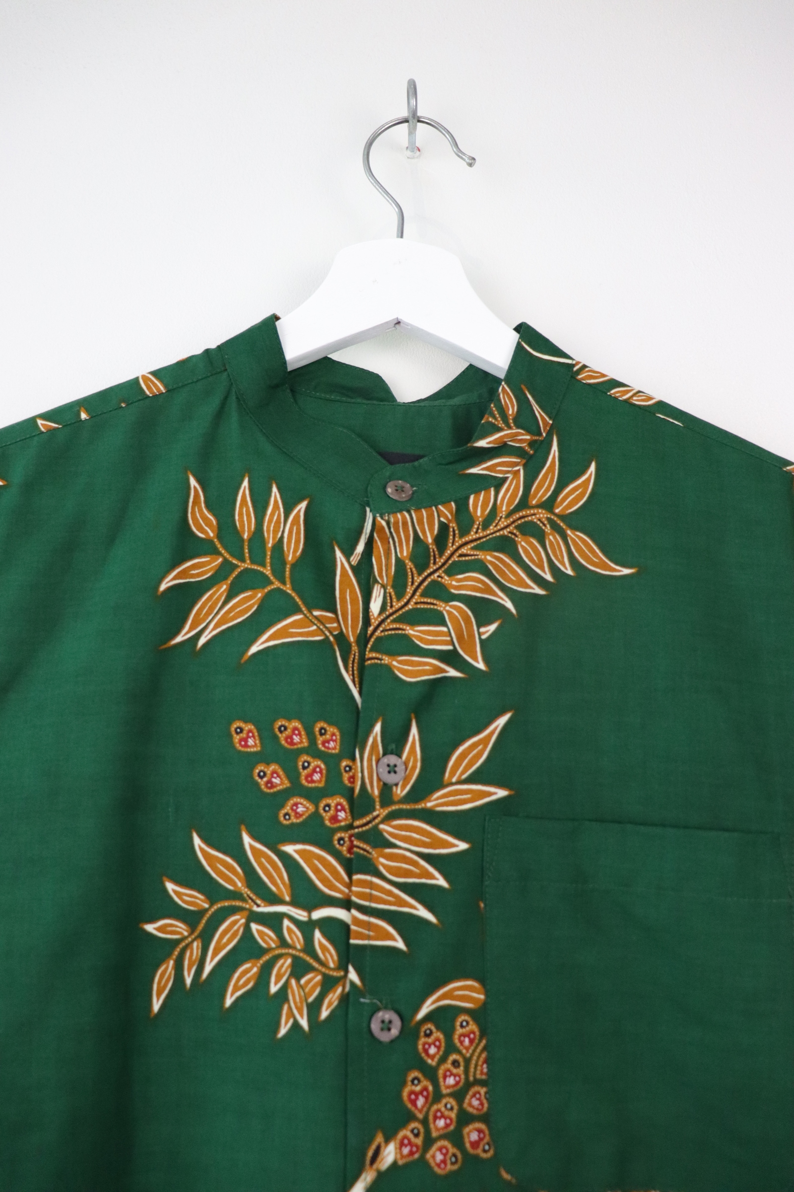 KANOEMEN Stand Collar Batik Shirt - Olive Rust 