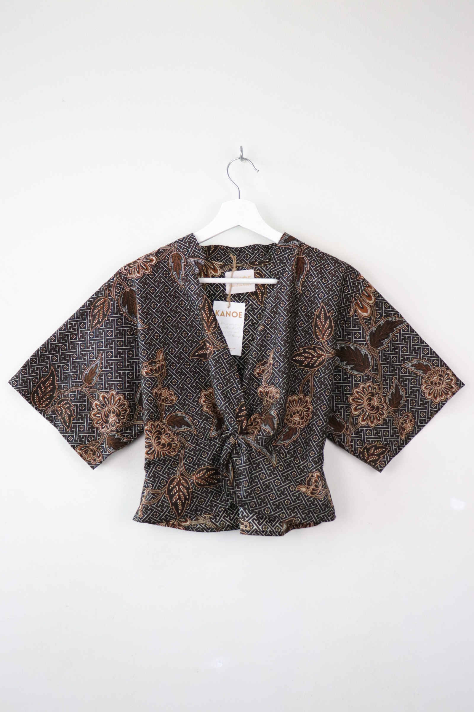 Twisted Front Mandarin Top - Cocoa Puff