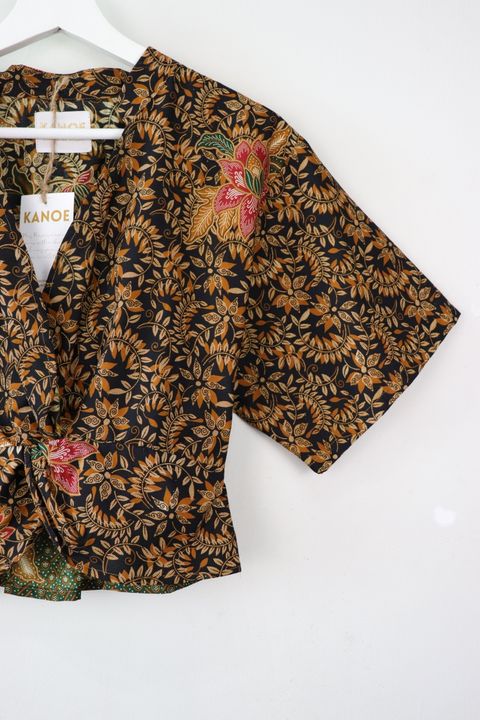 twisted-front-mandarin-top-23