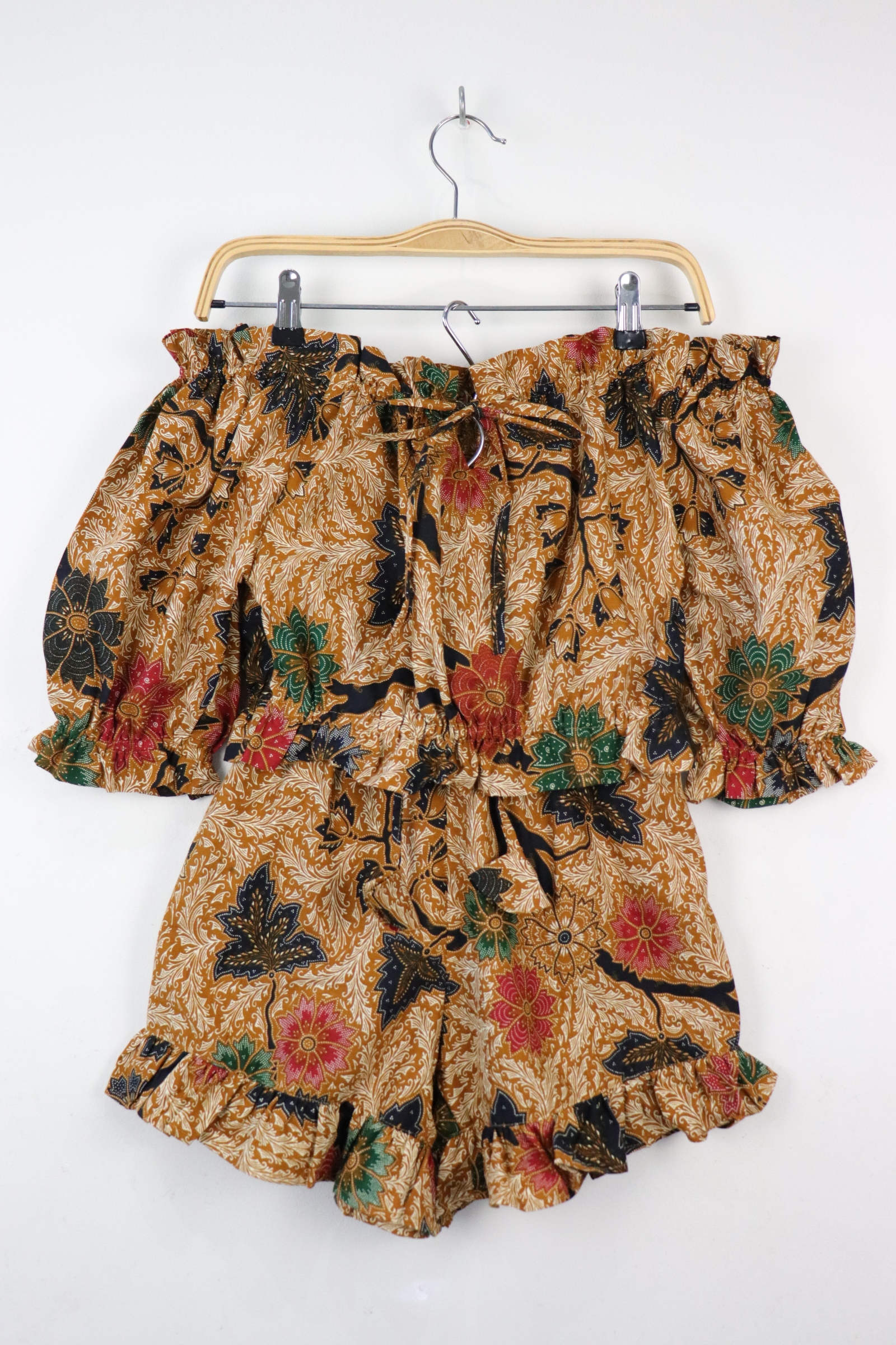 Batik Lounge Set - Black Maple