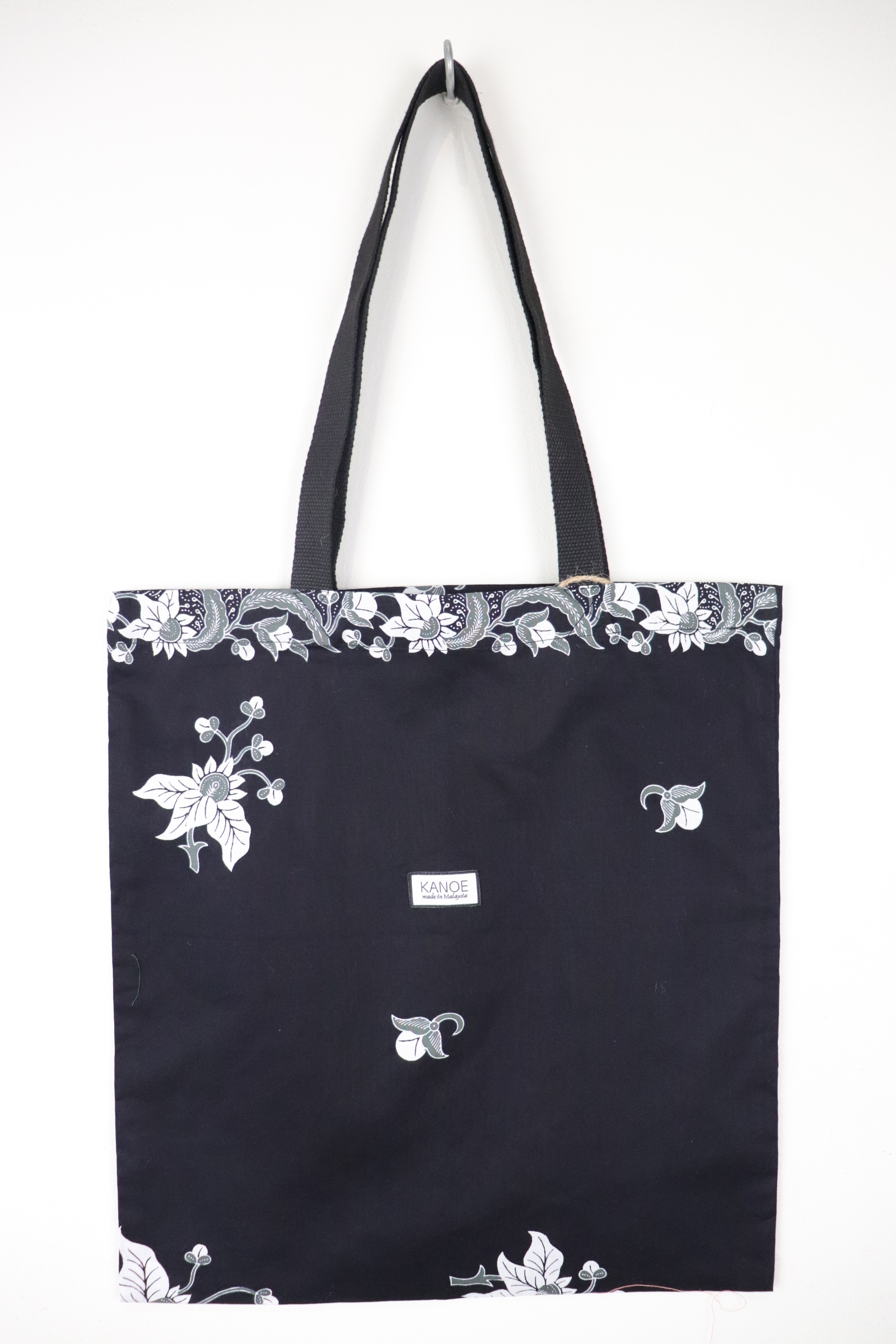 Batik Tote Bag - Maxi Black Lily (A)