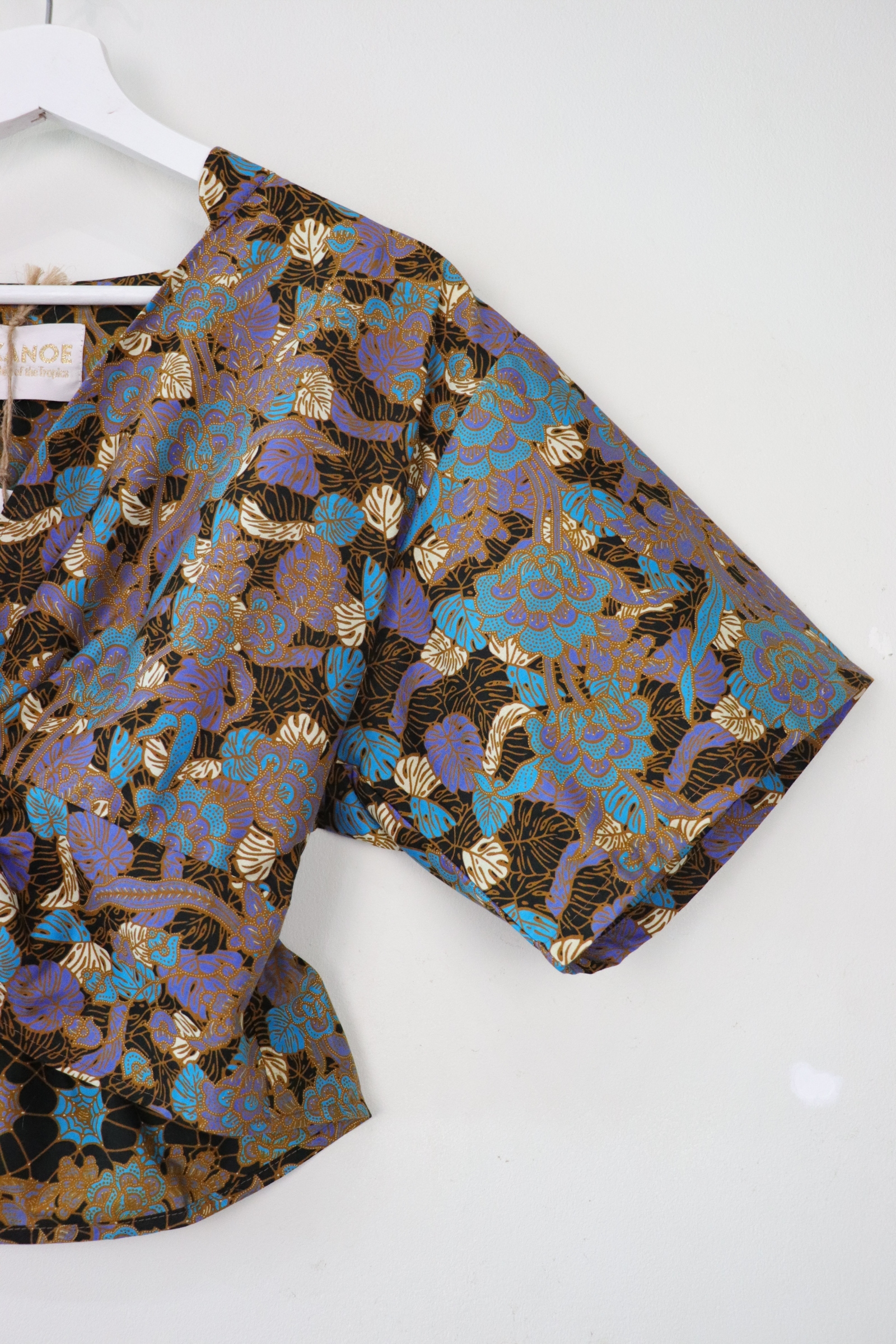 Twisted Front Mandarin Top - Oceana