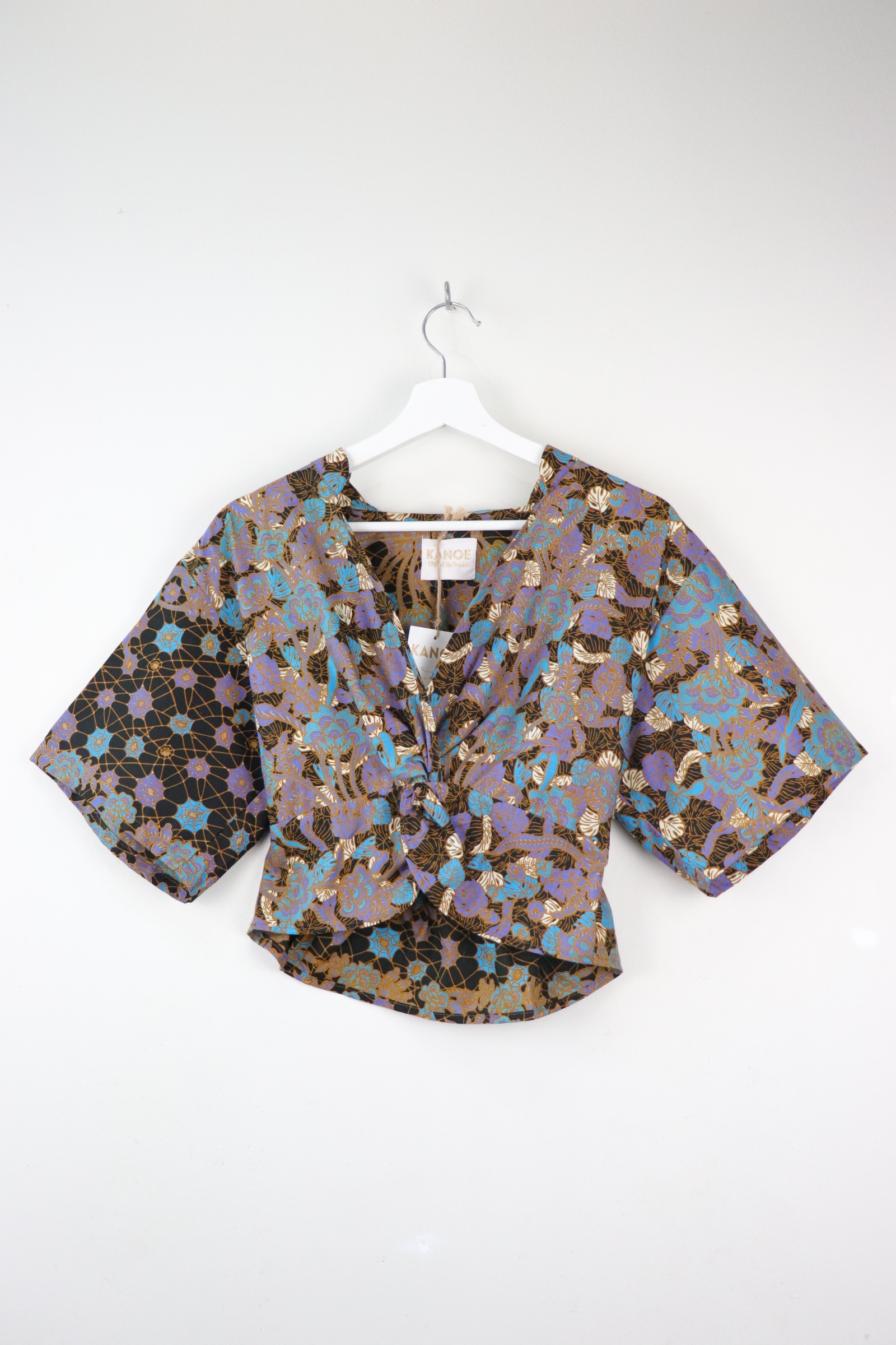 Twisted Front Mandarin Top - Oceana