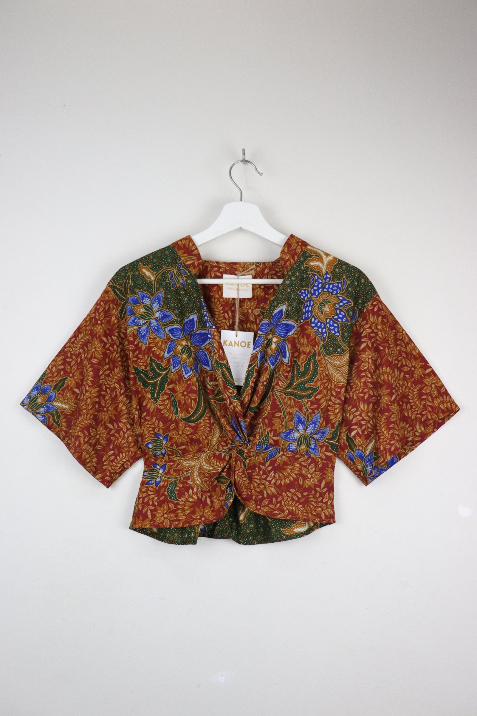 Twisted Front Mandarin Top - Berylina