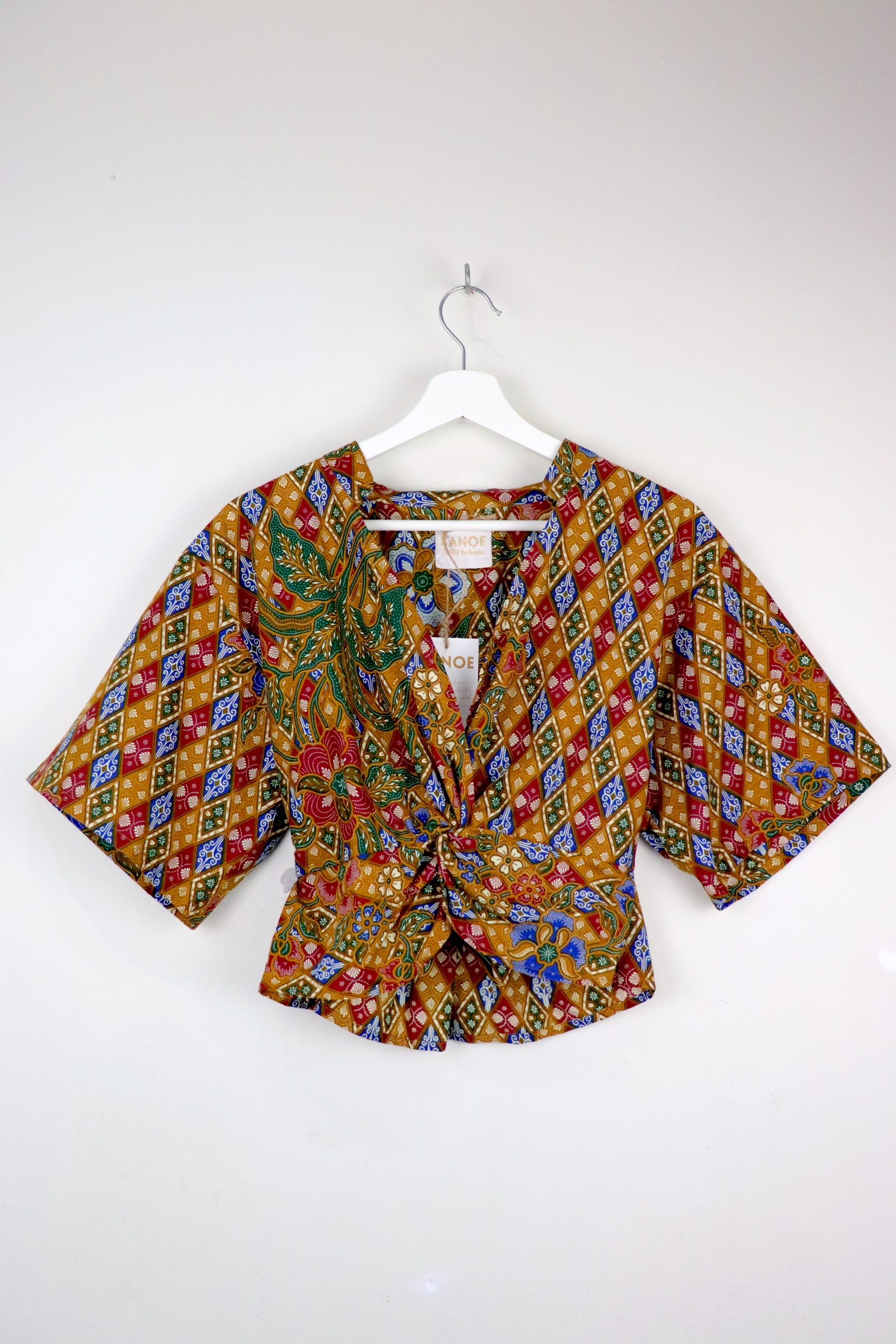 Twisted Front Mandarin Top - Ammolita