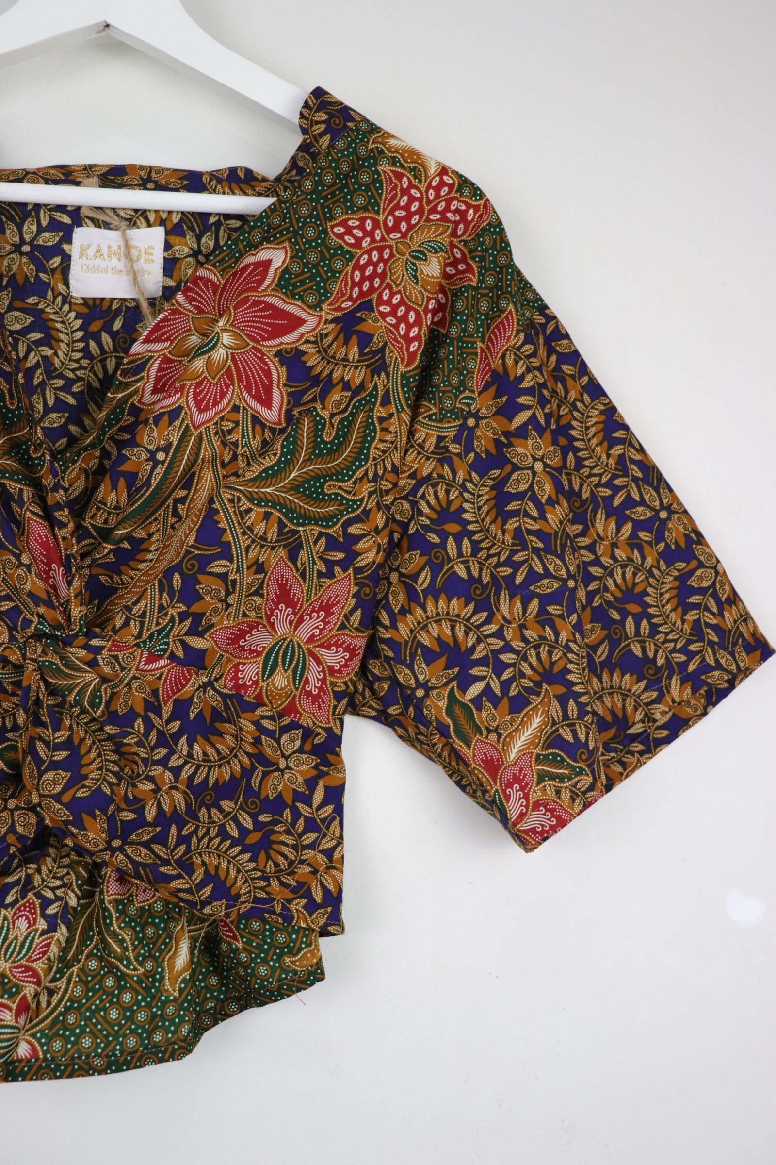 Twisted Front Mandarin Top - Sapphira