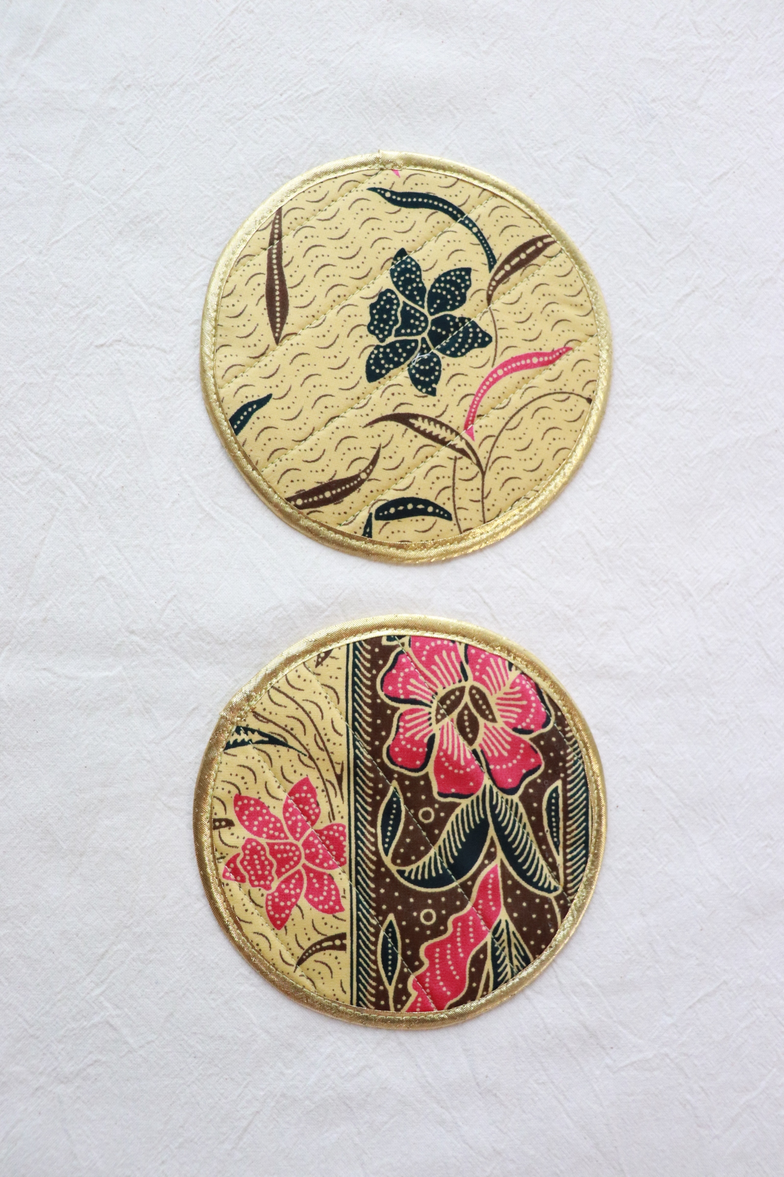Batik Coaster - Peppermint Cocoa ( Set of 2 )