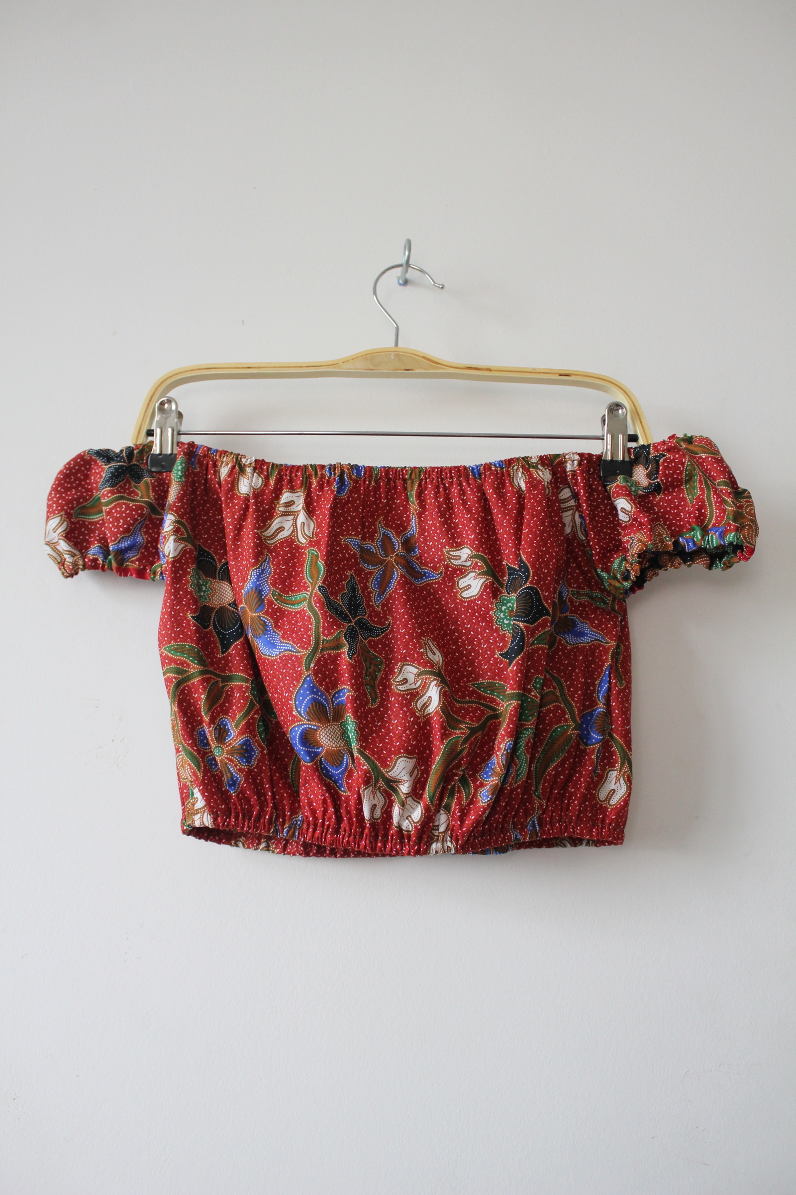 Lil Millie Cropped Top - Red Roll