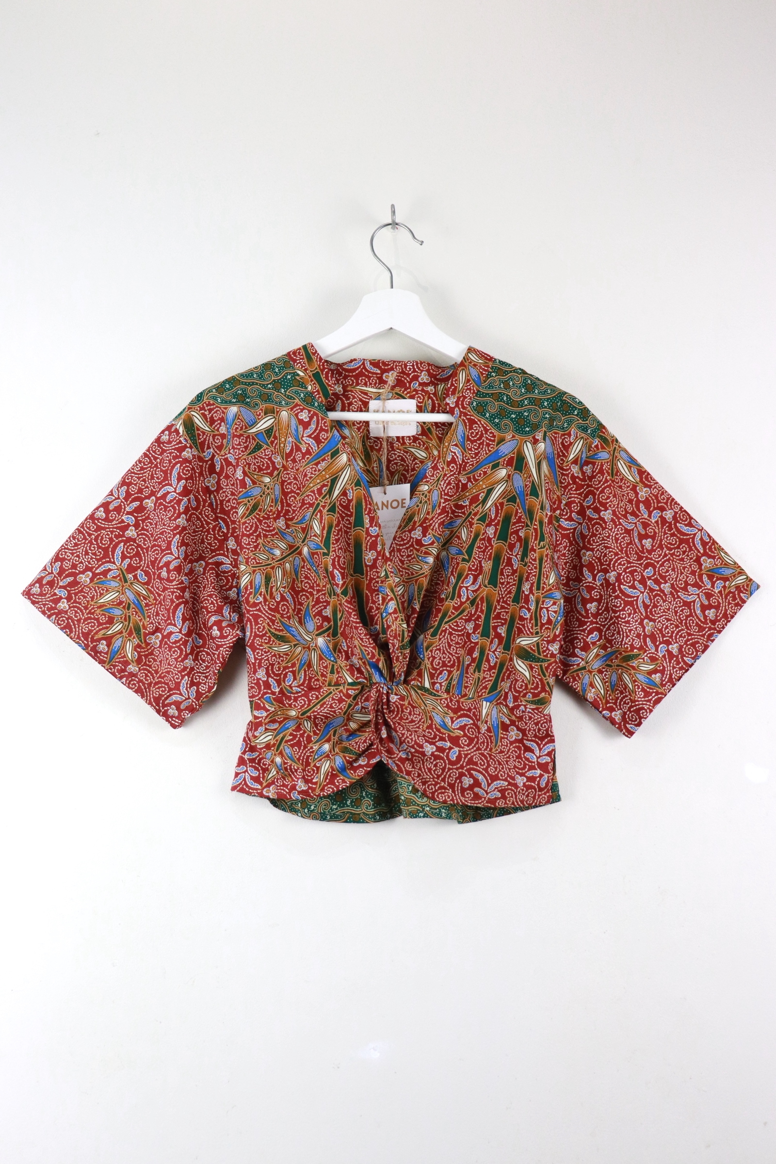Twisted Front Mandarin Top - Redwood Cosmos