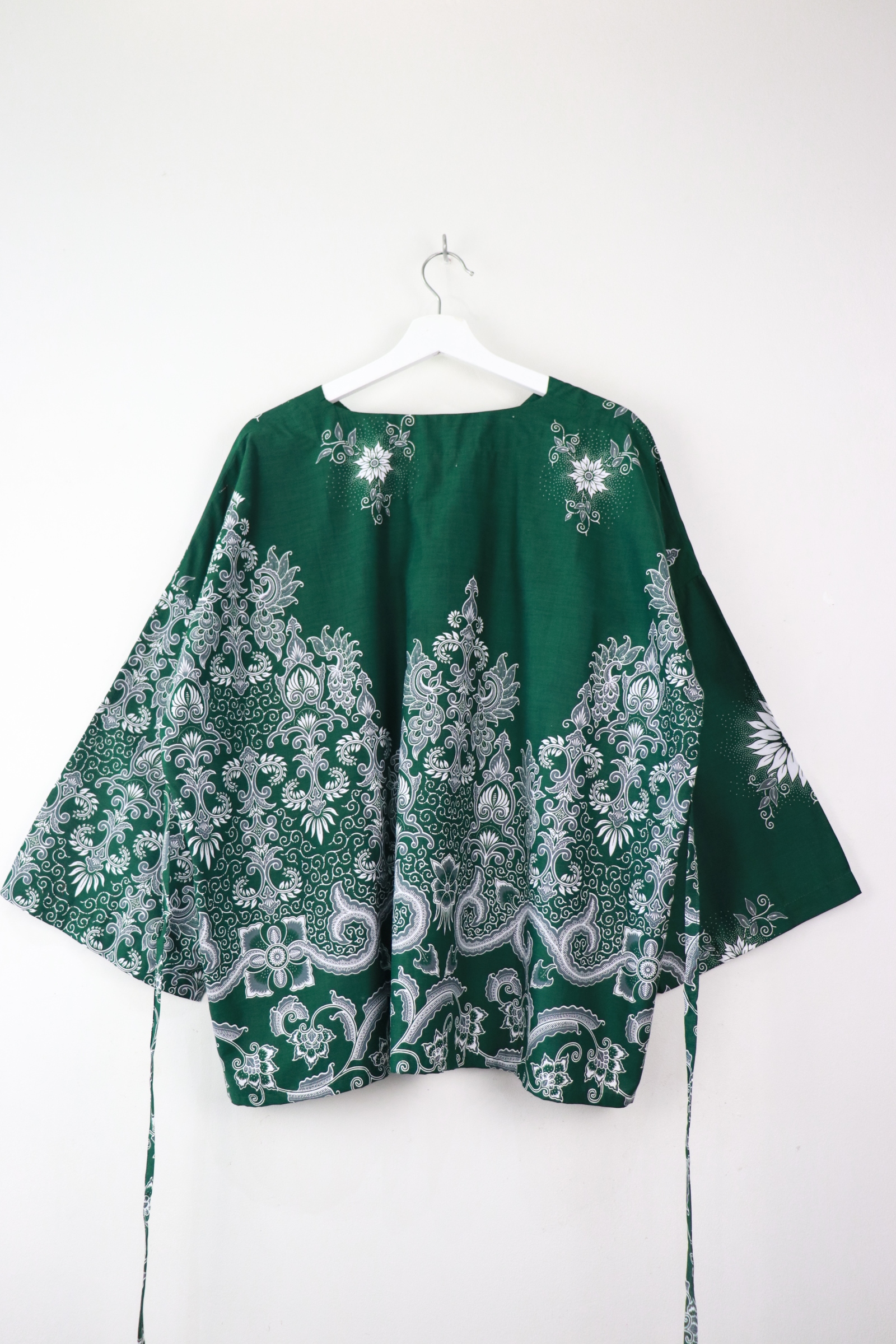 BIG GIRL Batik Top - Big HANA