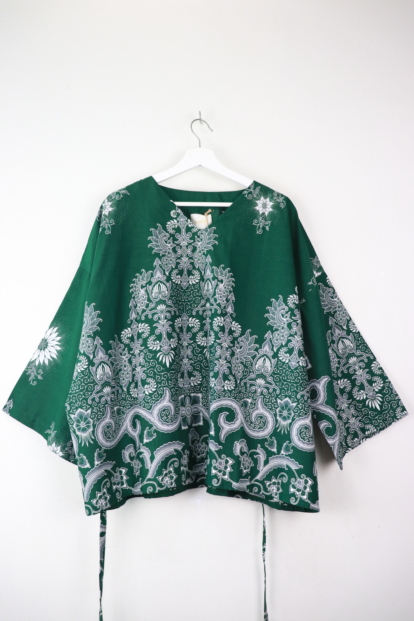 BIG GIRL Batik Top - Big HANA