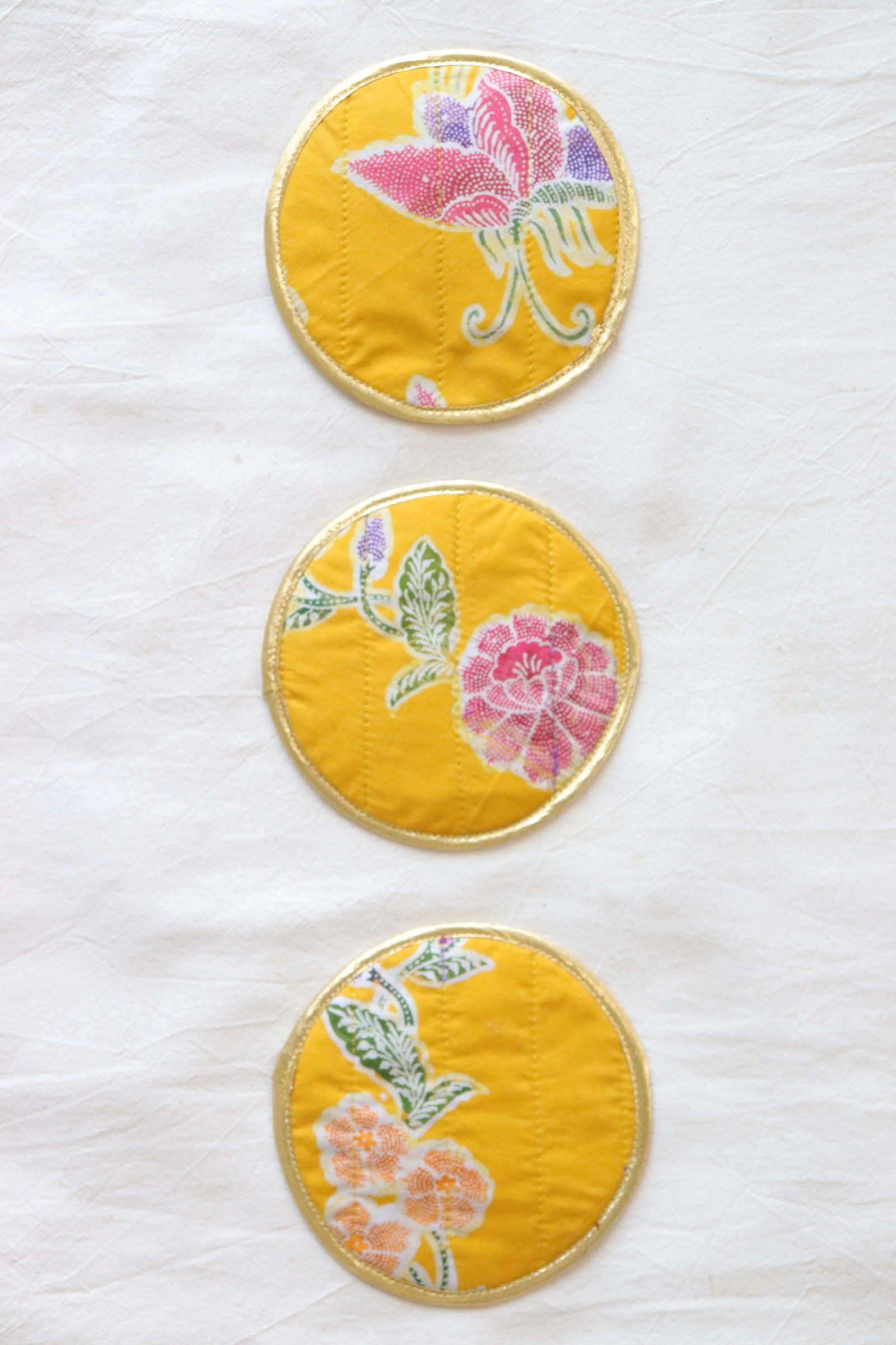  Batik Coaster -  Royal Pineapple ( Set of 3 )