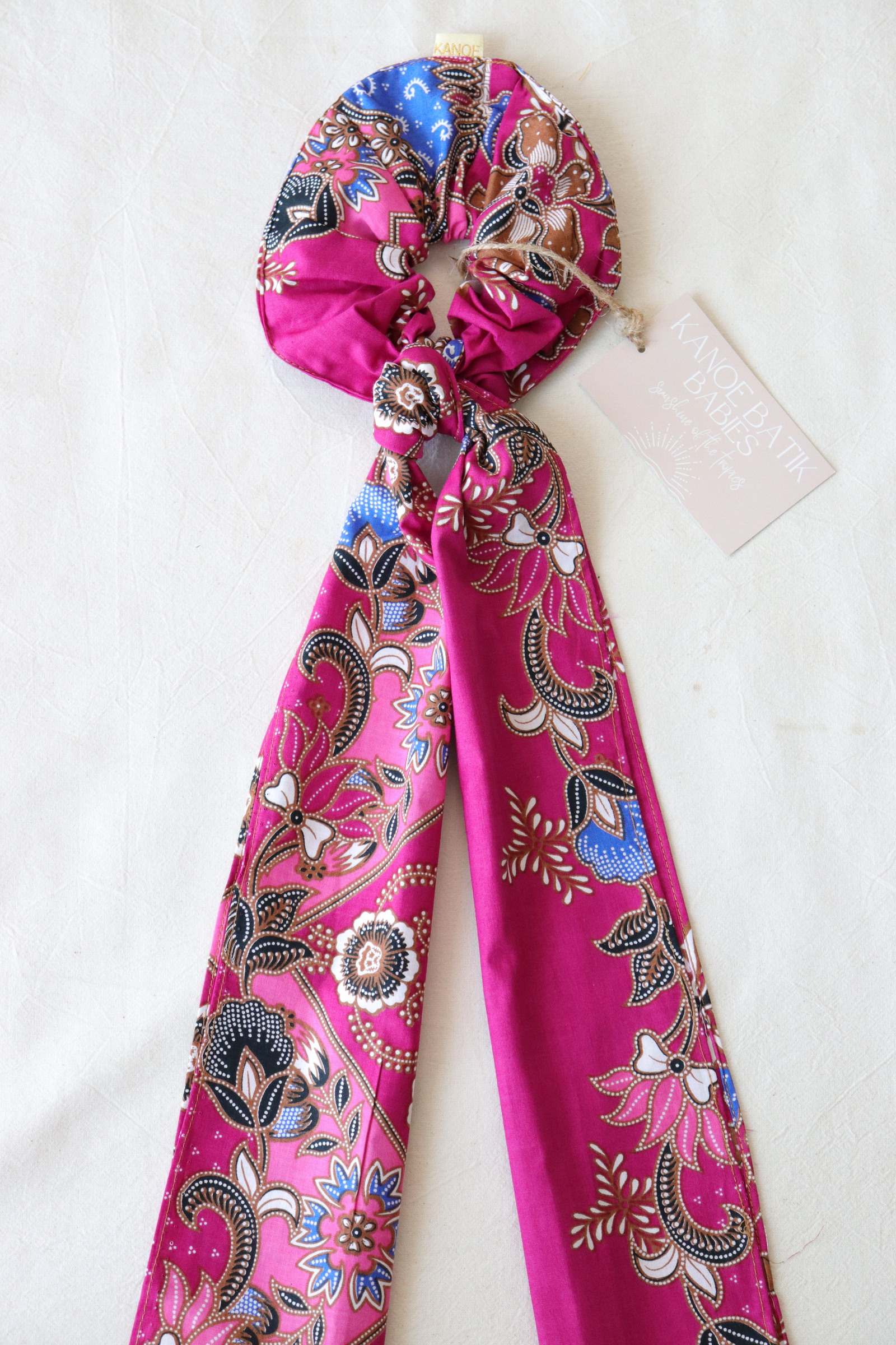 Maxi Batik Scrunchie w/ Ribbon - Rosella