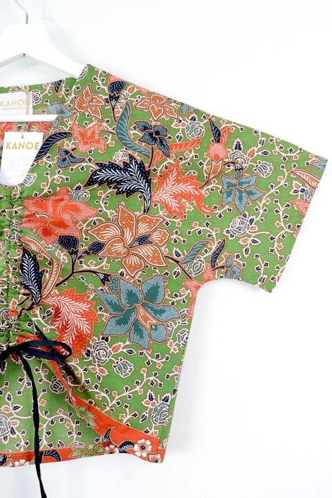 S-M-front-ruched-drawsting-batik-top4